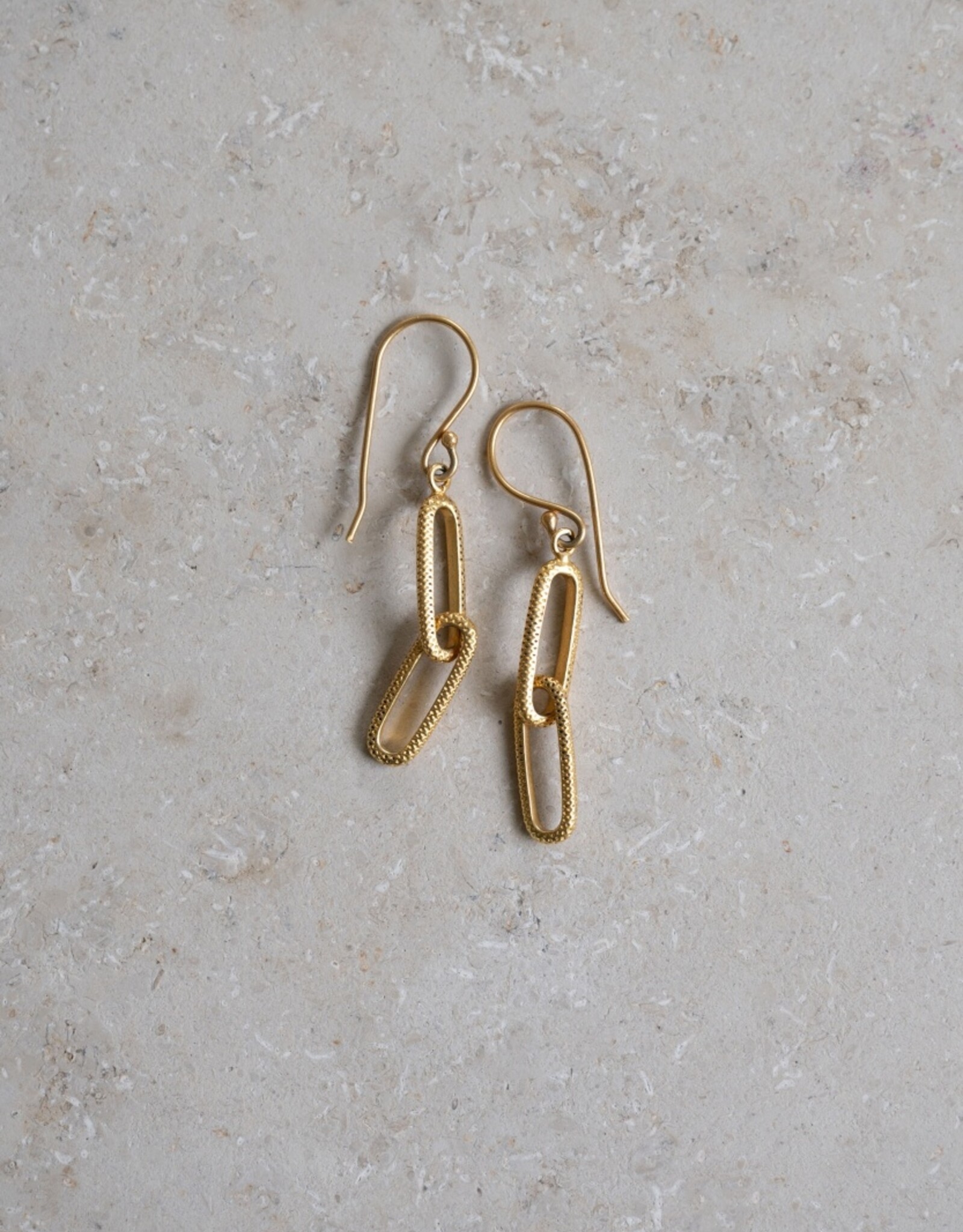 By-bar chain earring gold