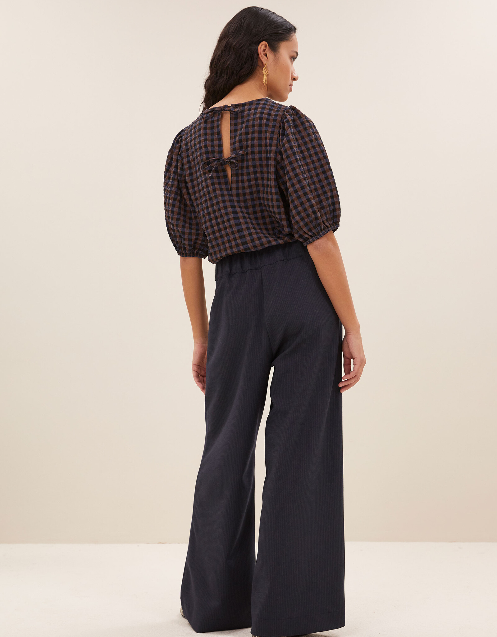 By-bar jet check blouse little check