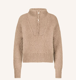 By-bar boxy beau pullover biscuit