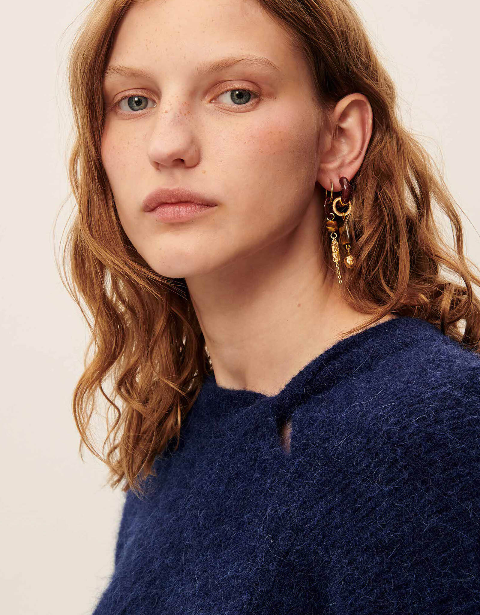 Sessun TWIST BLUES Twisted collar sweater Queen Blue