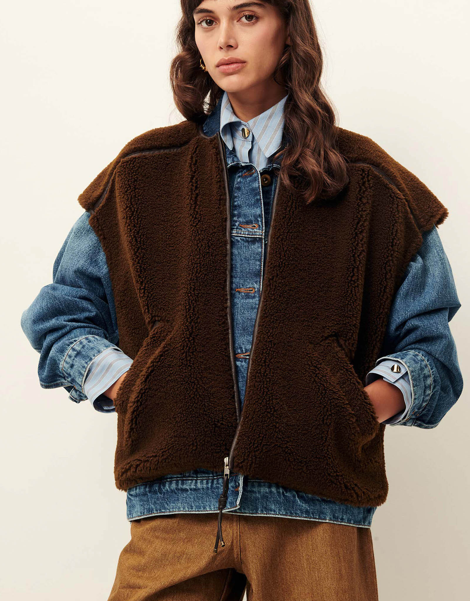 Sessun MOUNTY-Dark Earth