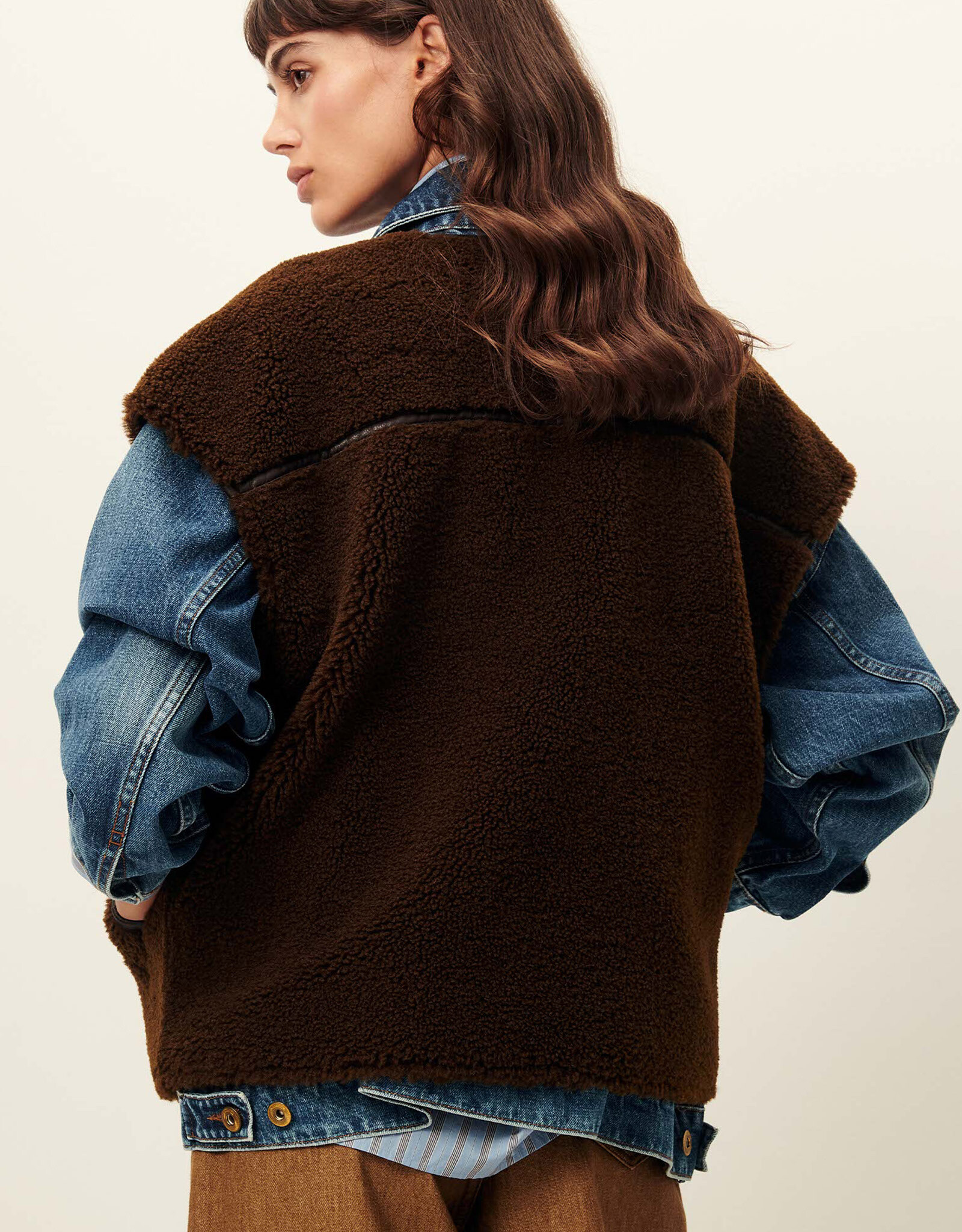 Sessun MOUNTY-Dark Earth