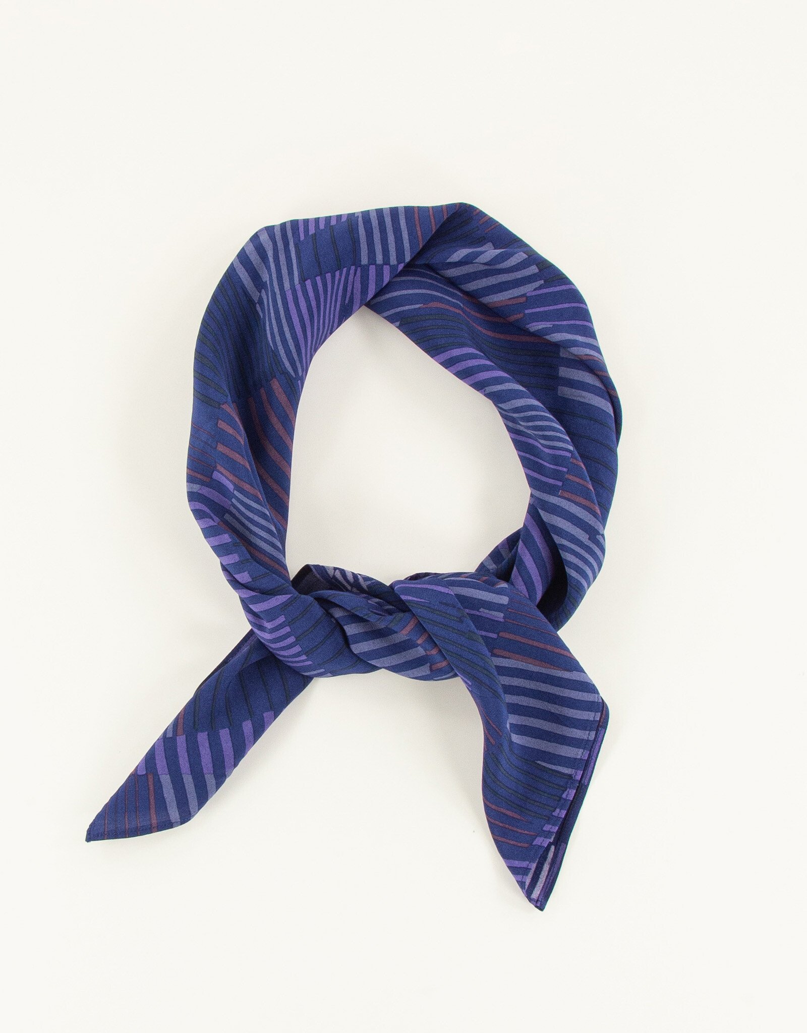 Sessun SCARVI-Bloo Honesti