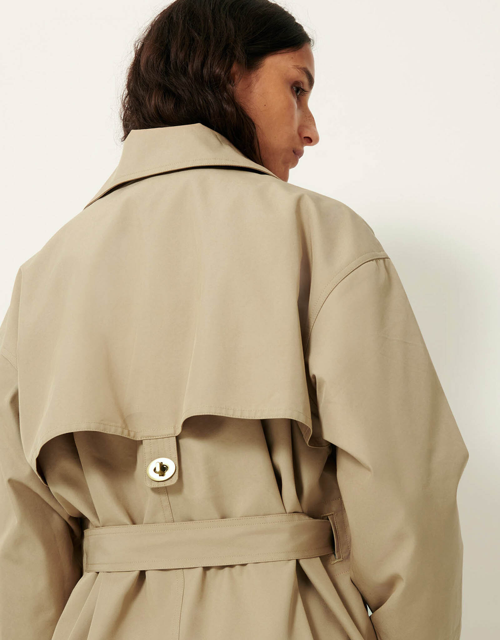 Sessun TRENCHLISS-Riverstone