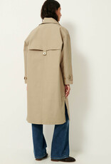 Sessun TRENCHLISS-Riverstone