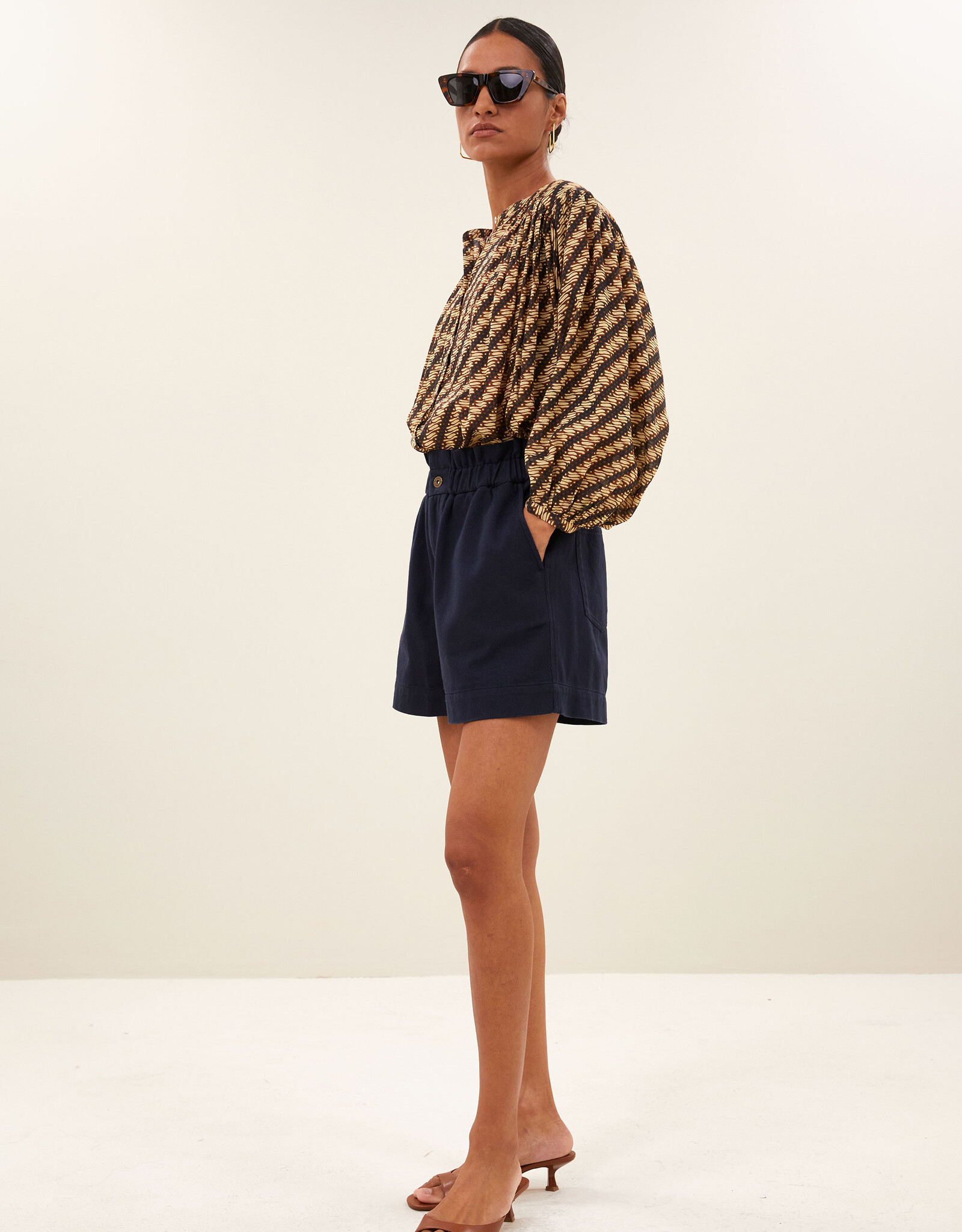 By-bar leon twill short captain blue