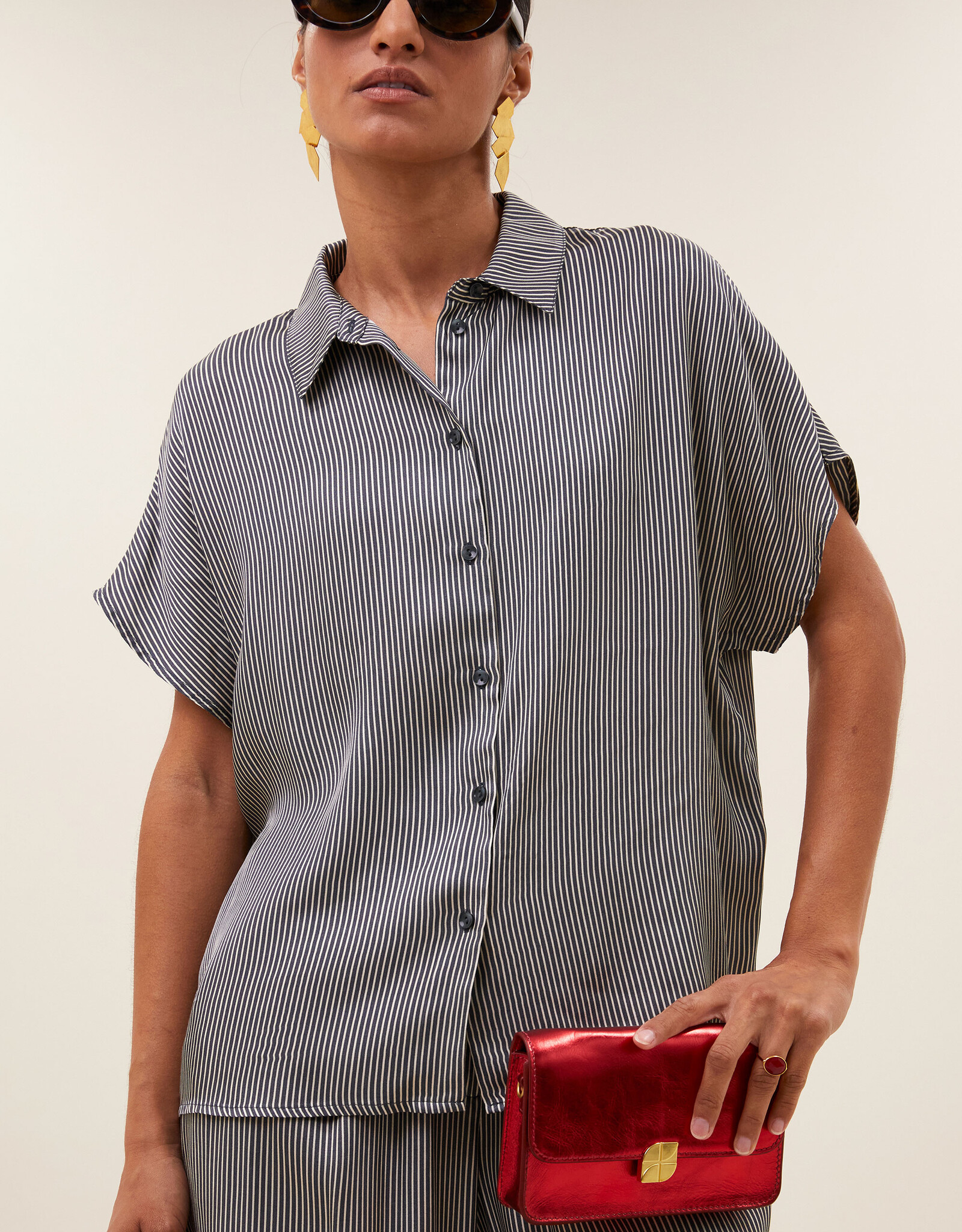 By-bar barley silky stripe blouse jet black stripe