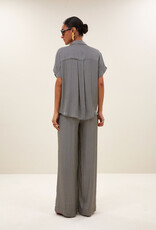 By-bar barley silky stripe blouse jet black stripe