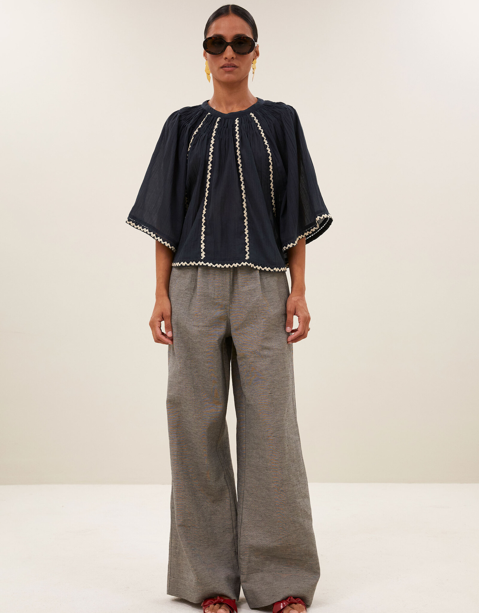 By-bar emmi embroidery blouse charcoal