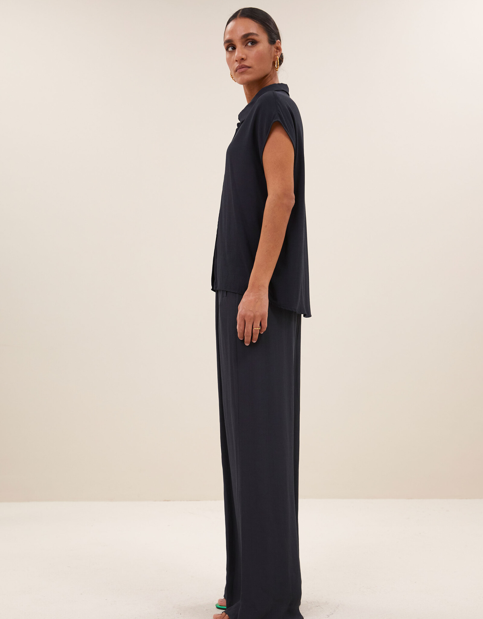 By-bar kiek viscose top graphite SS26