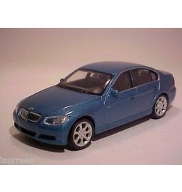 BMW BMW 330i(blue metallic)