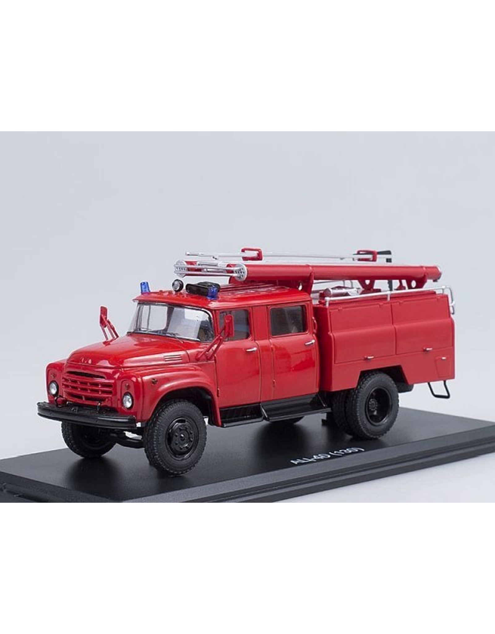 ZiL FIRE ENGINE AC-40(ZiL-130)Volunteer fire brigades