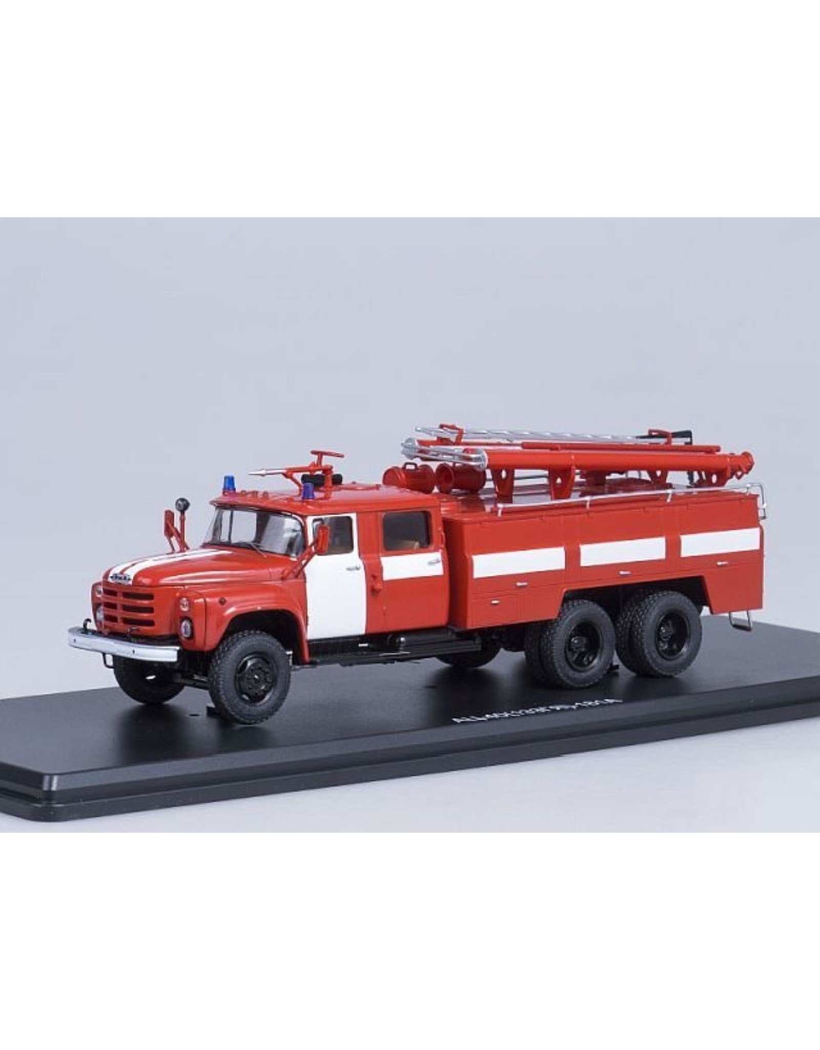 ZiL FIRE ENGINE AC-40(133gya)with white stripes