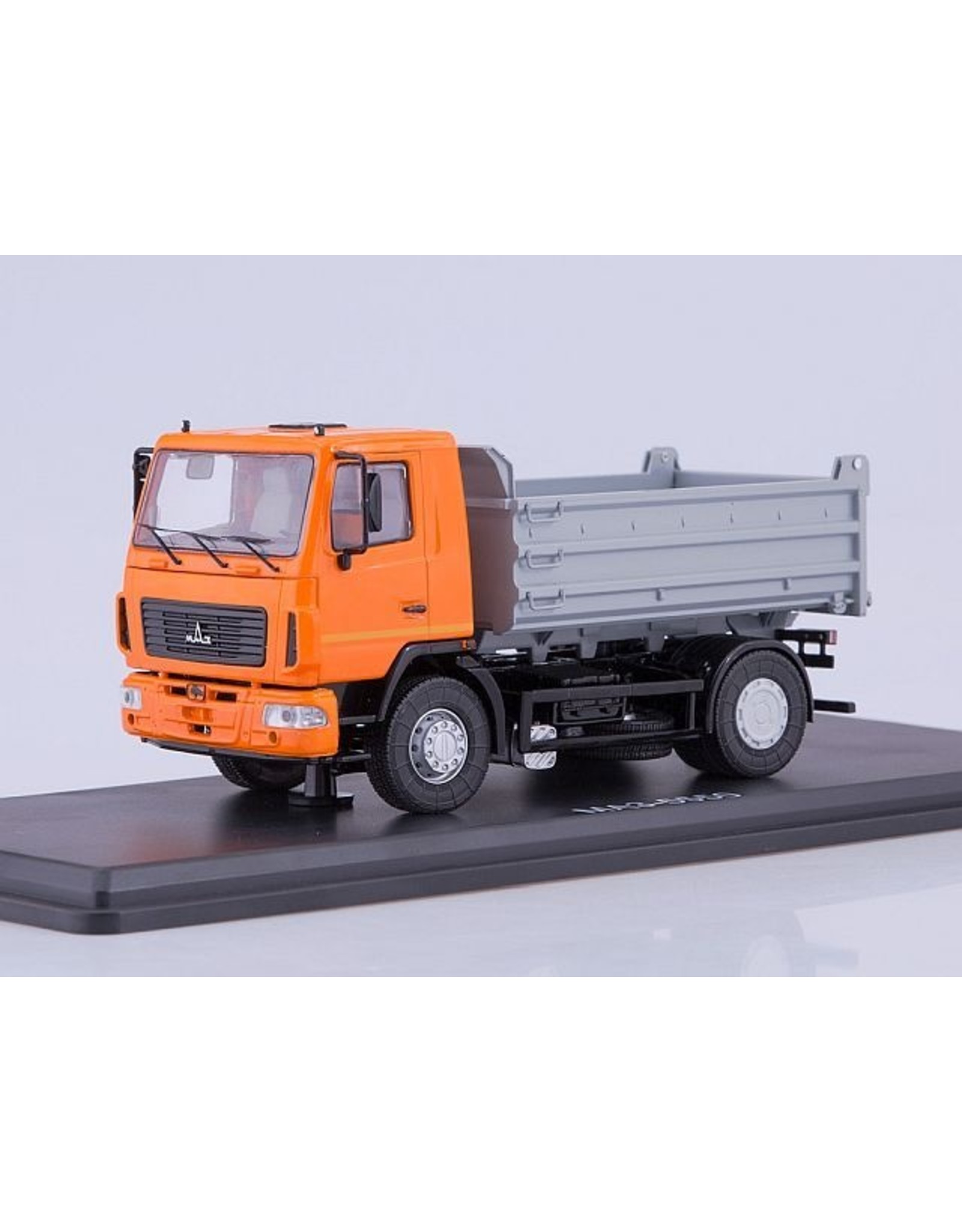 MAZ(Minski Avtomobilnyi Zavod) MAZ-5550 DUMPER TRUCK(facelift)orange/grey