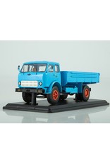 MAZ(Minski Avtomobilnyi Zavod) MAZ-500A FLATBED TRUCK(blue)