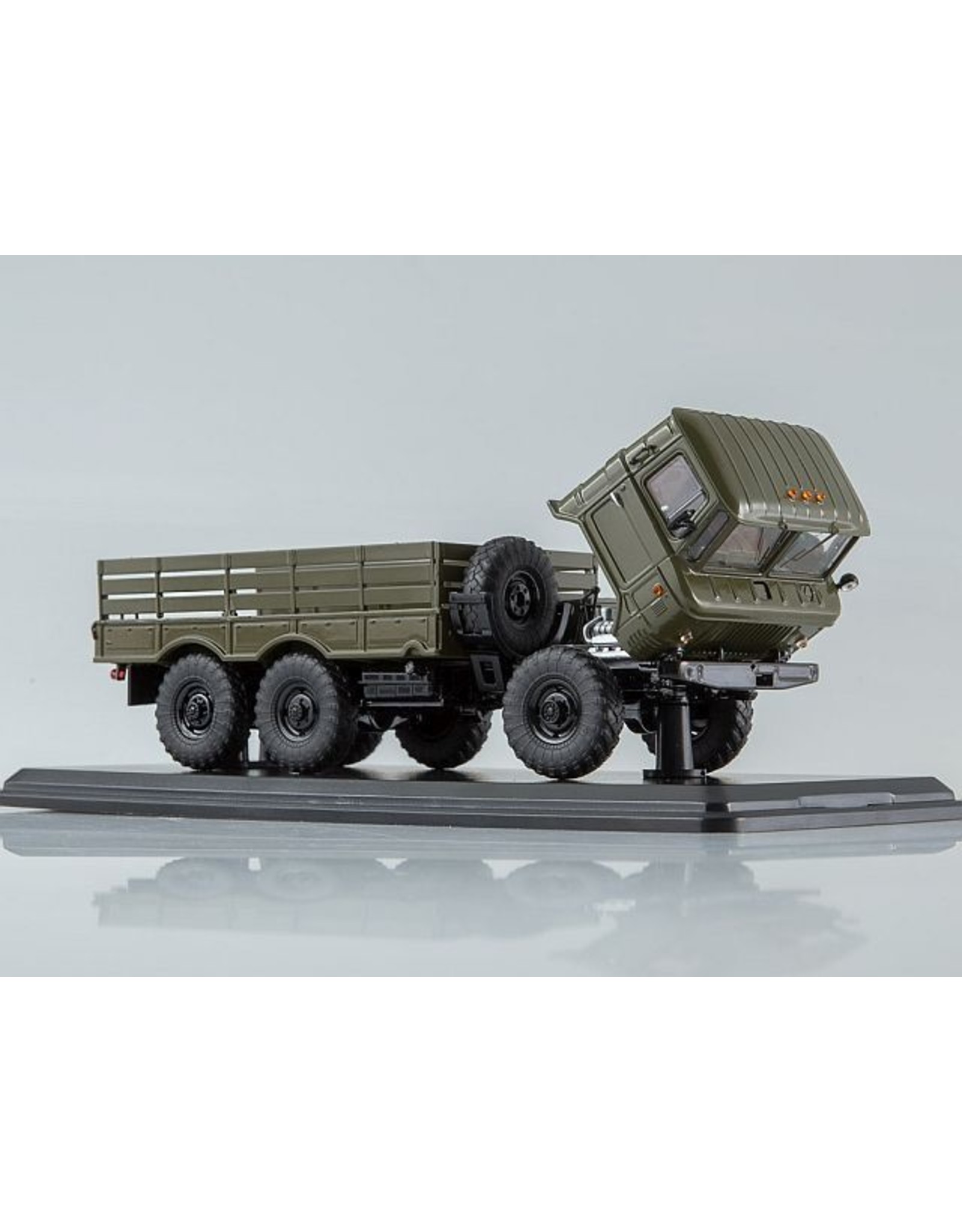 GAZ GAZ-34 FLATBED TRUCK(khaki)