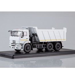 KAMAZ KAMAZ-6520 6x4 DUMP TRUCK(facelift)white KAMAZ KAMAZ-6520 6x4 DUMP TRUCK(facelift)white