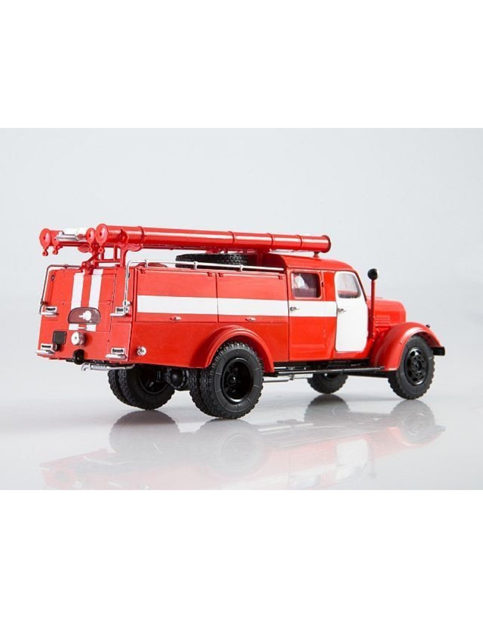 ZiL FIRE ENGINE PMZ-17A(ZiL-164)with white stripes