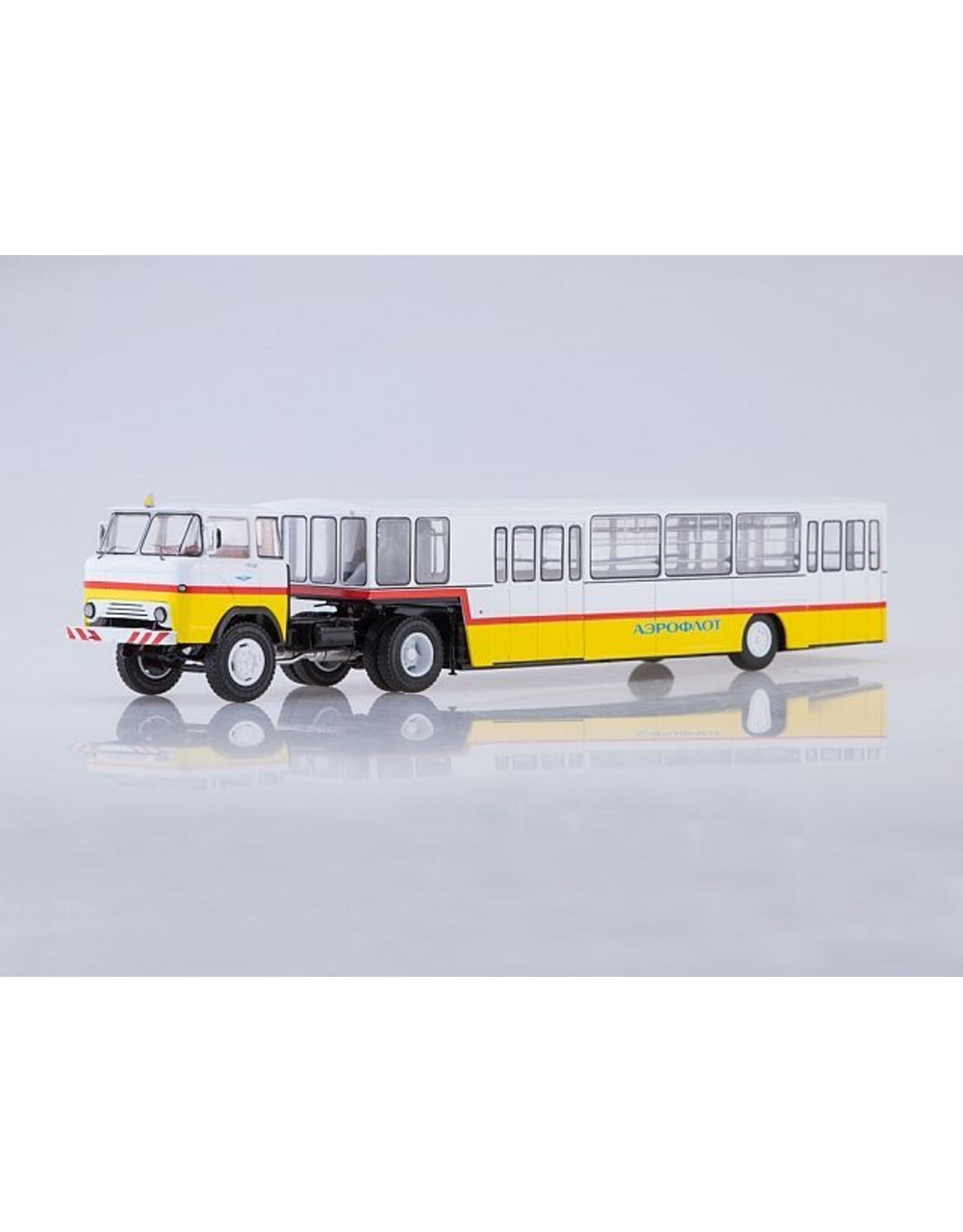 KAZ KAZ-608 WITH AIRPORT PASSENGERS TRAILER APPA-4