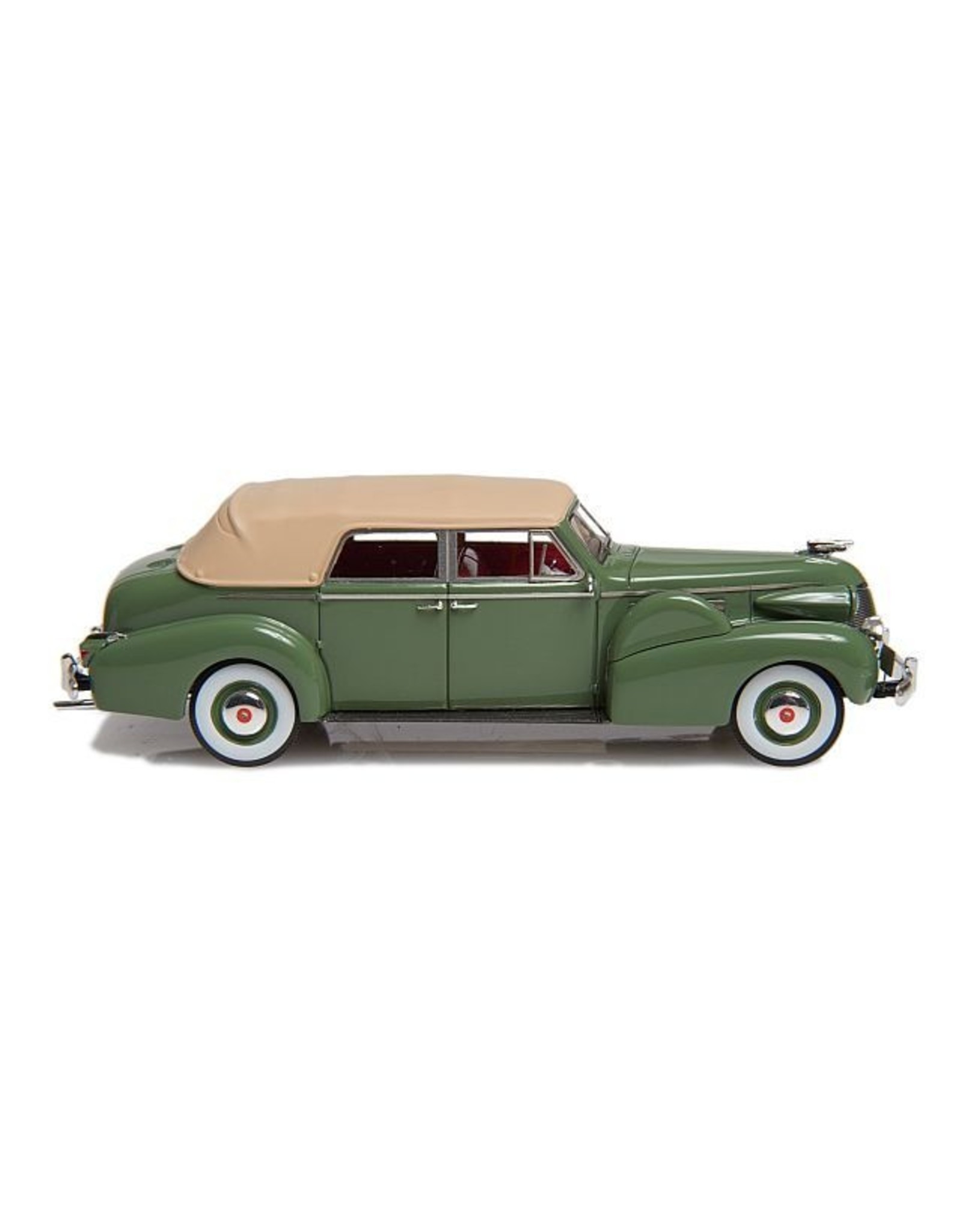 Cadillac by Fleetwood. CADILLAC SERIE 75 CABRIOLET BY FLEETWOOD(1939)closed roof-green