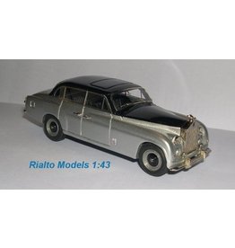 Rolls-Royce by Ghia Rolls-Royce Silver Wraith Ghia(1952)silver metallic.