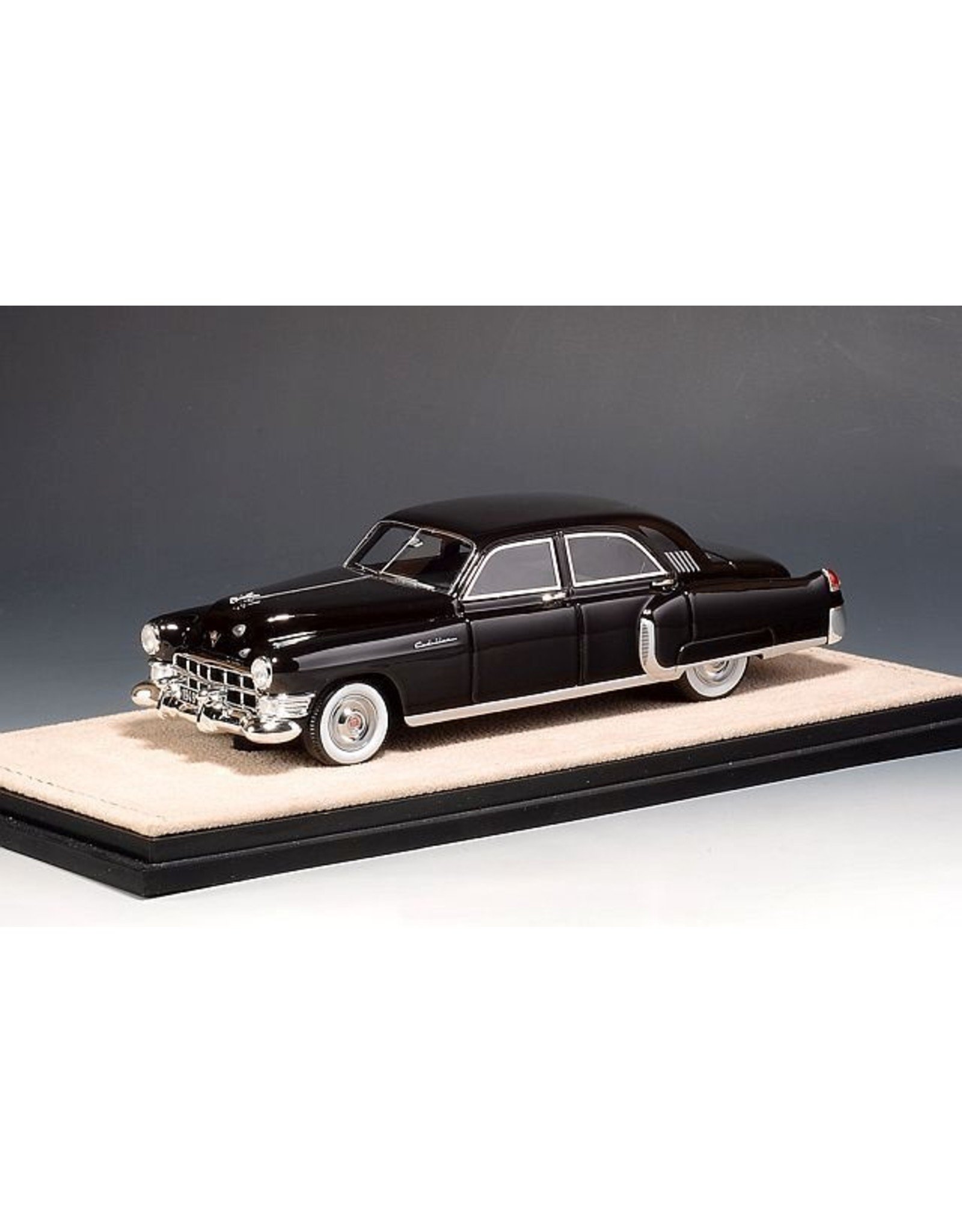 Cadillac(General Motors) Cadillac Fleetwood 60 Special(1949)black.