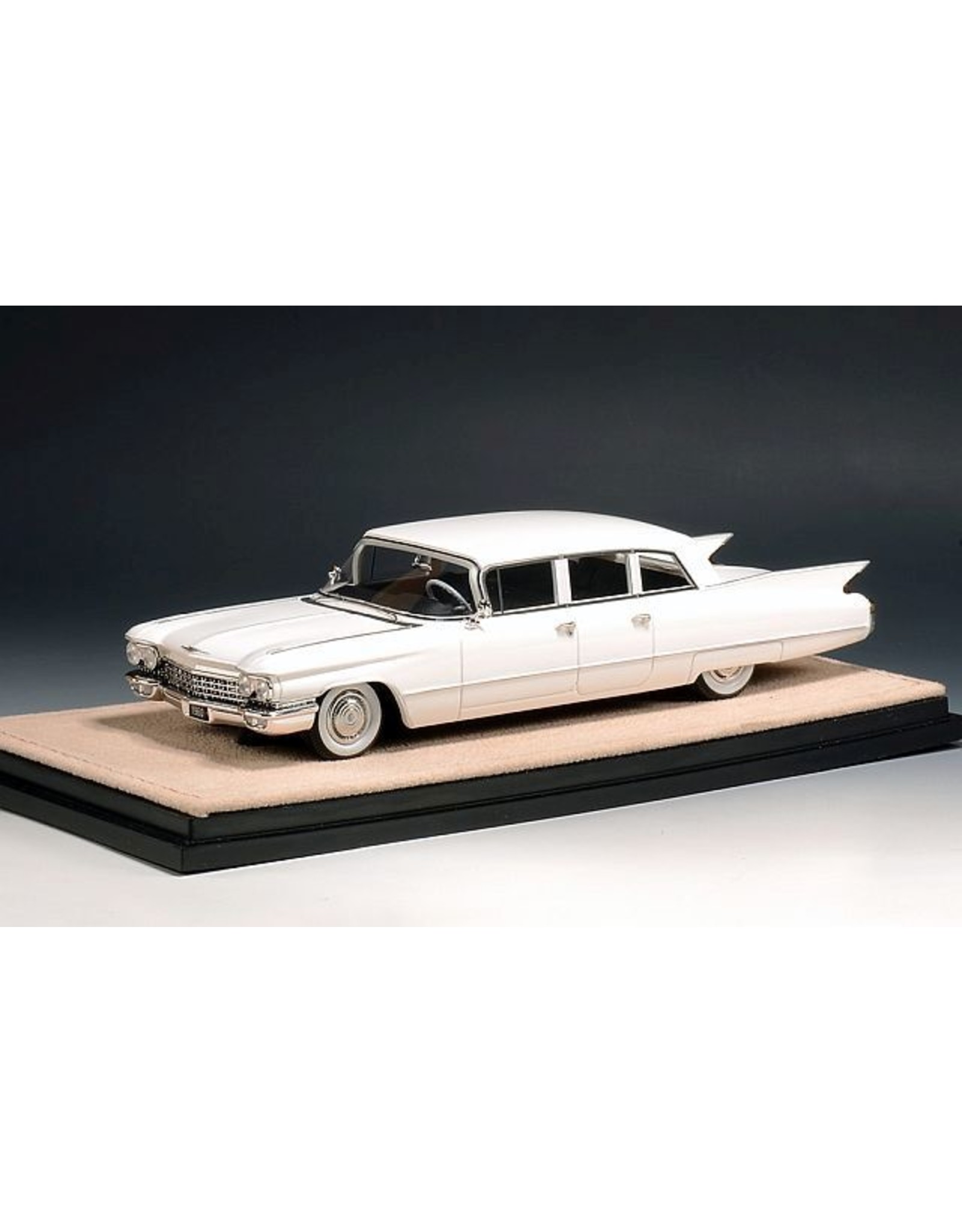 Cadillac(General Motors) Cadillac Fleetwood 75 Limousine(1960)White