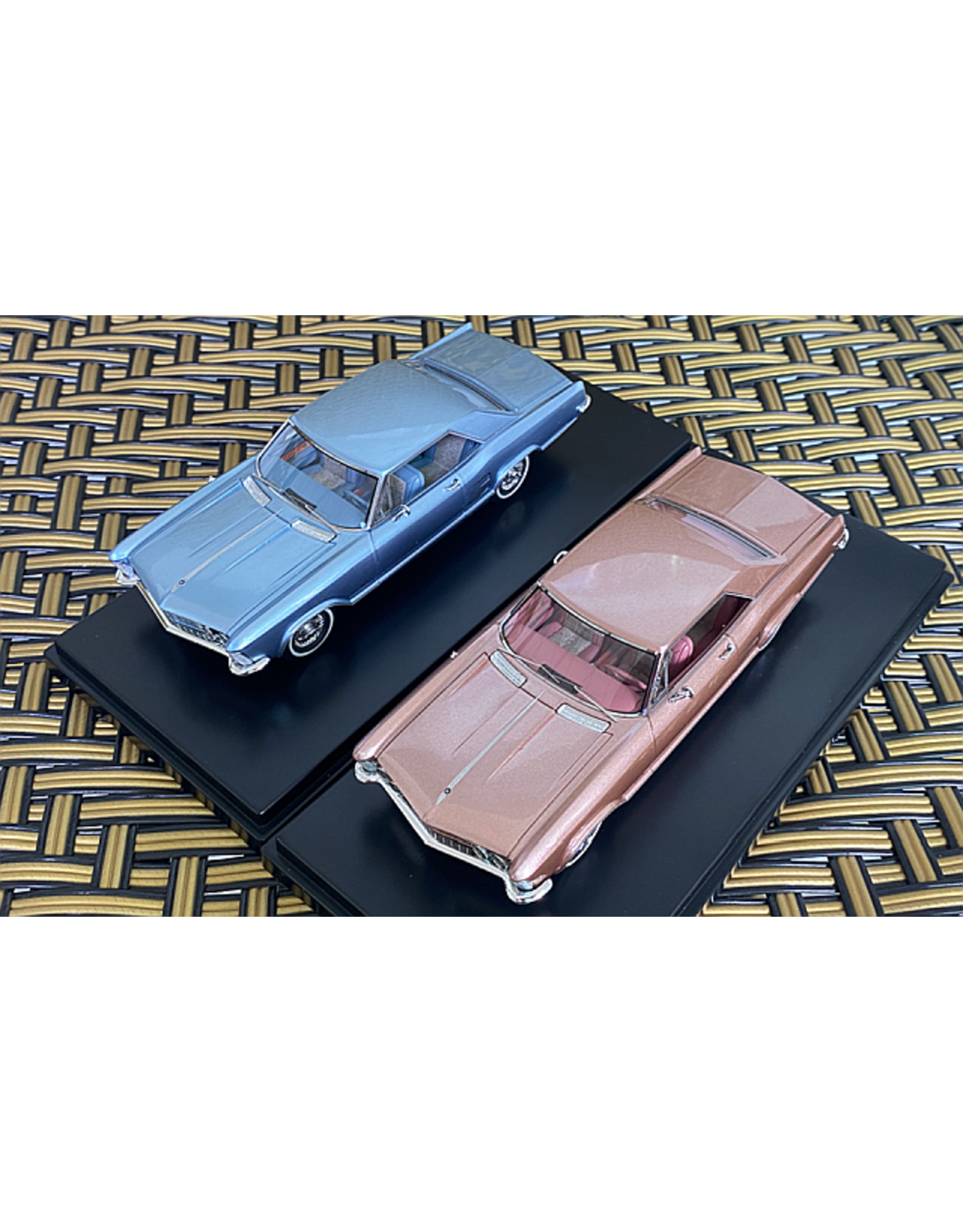 Buick Buick Riviera(1963)new color(Rose mist poly).