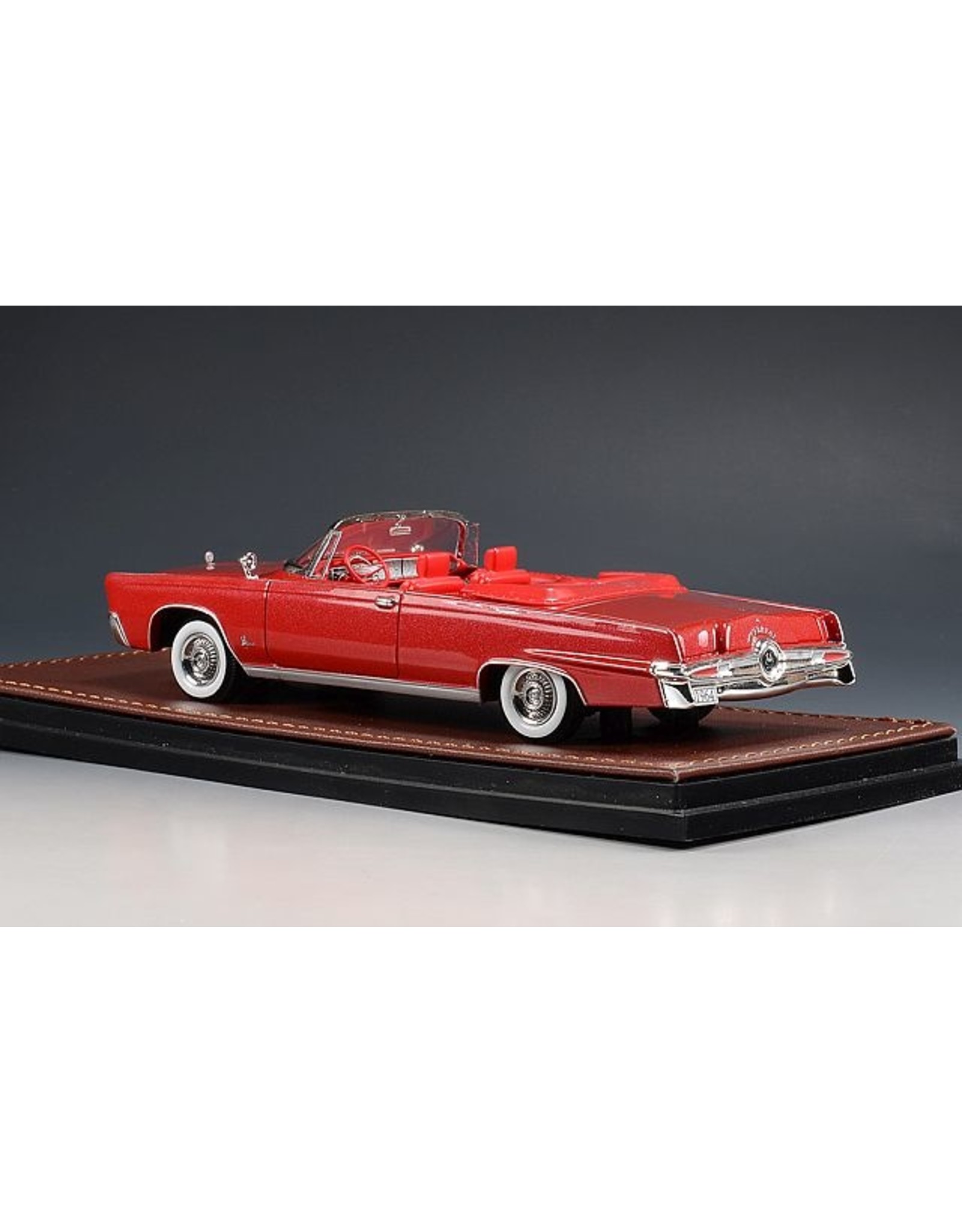 Imperial(Chrysler) Imperial Crown Convertible(1964)open top(red)