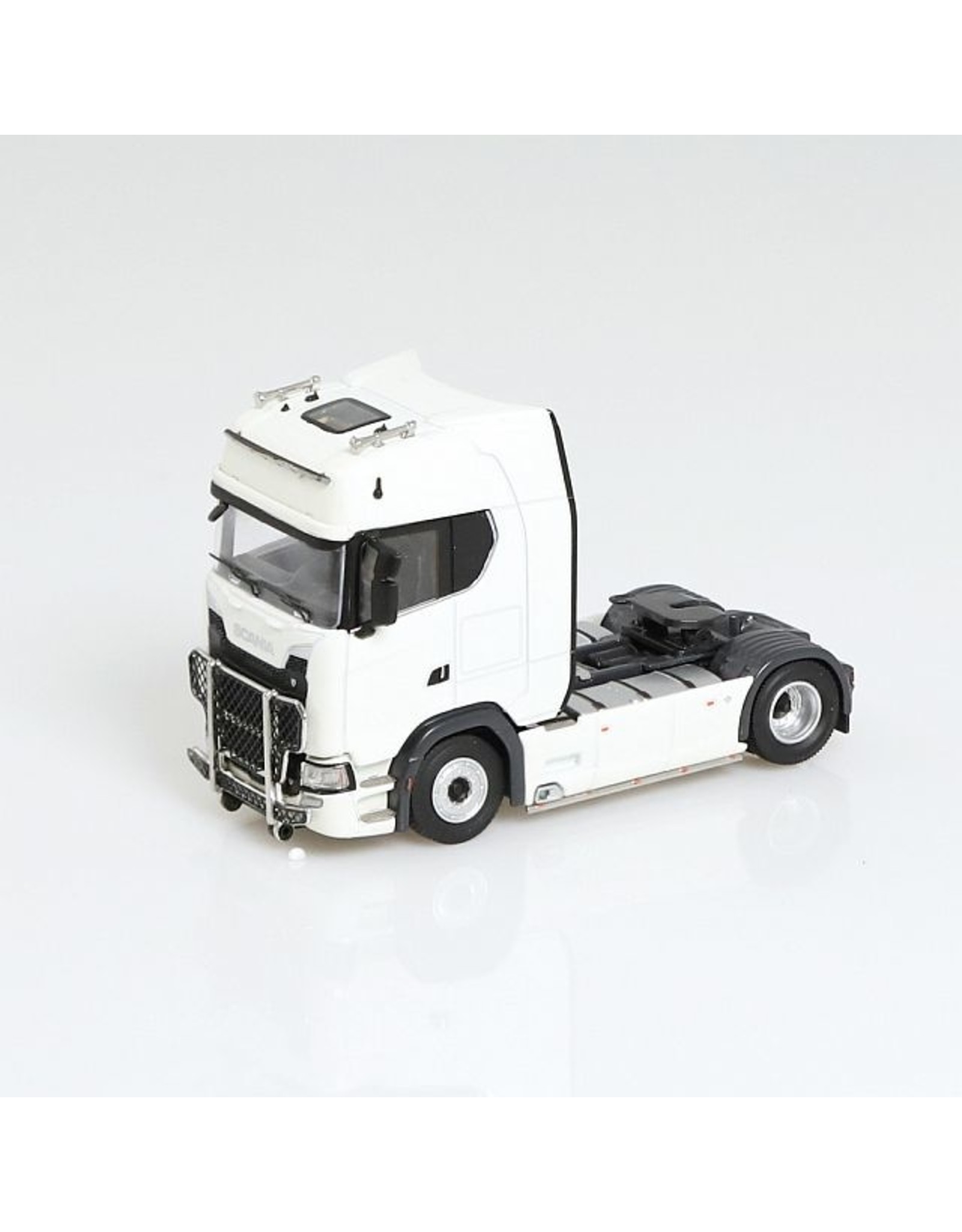 Scania Scania V8 730S single truck(white).