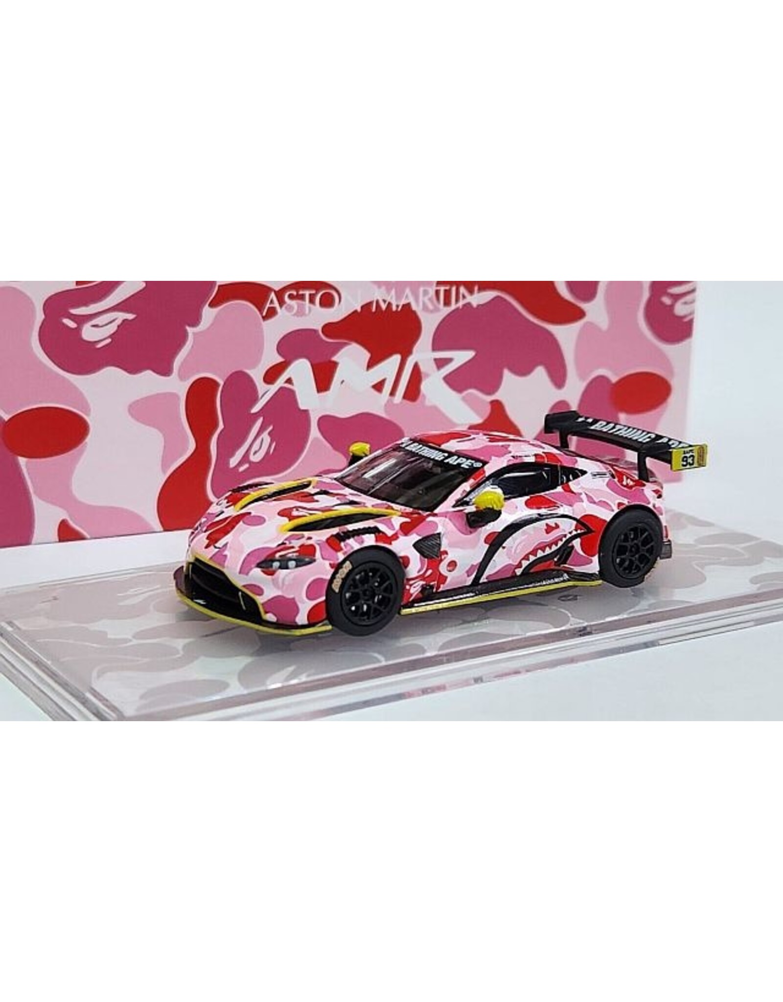 Art-Toys - Aston Martin BAPE GT3(pink)