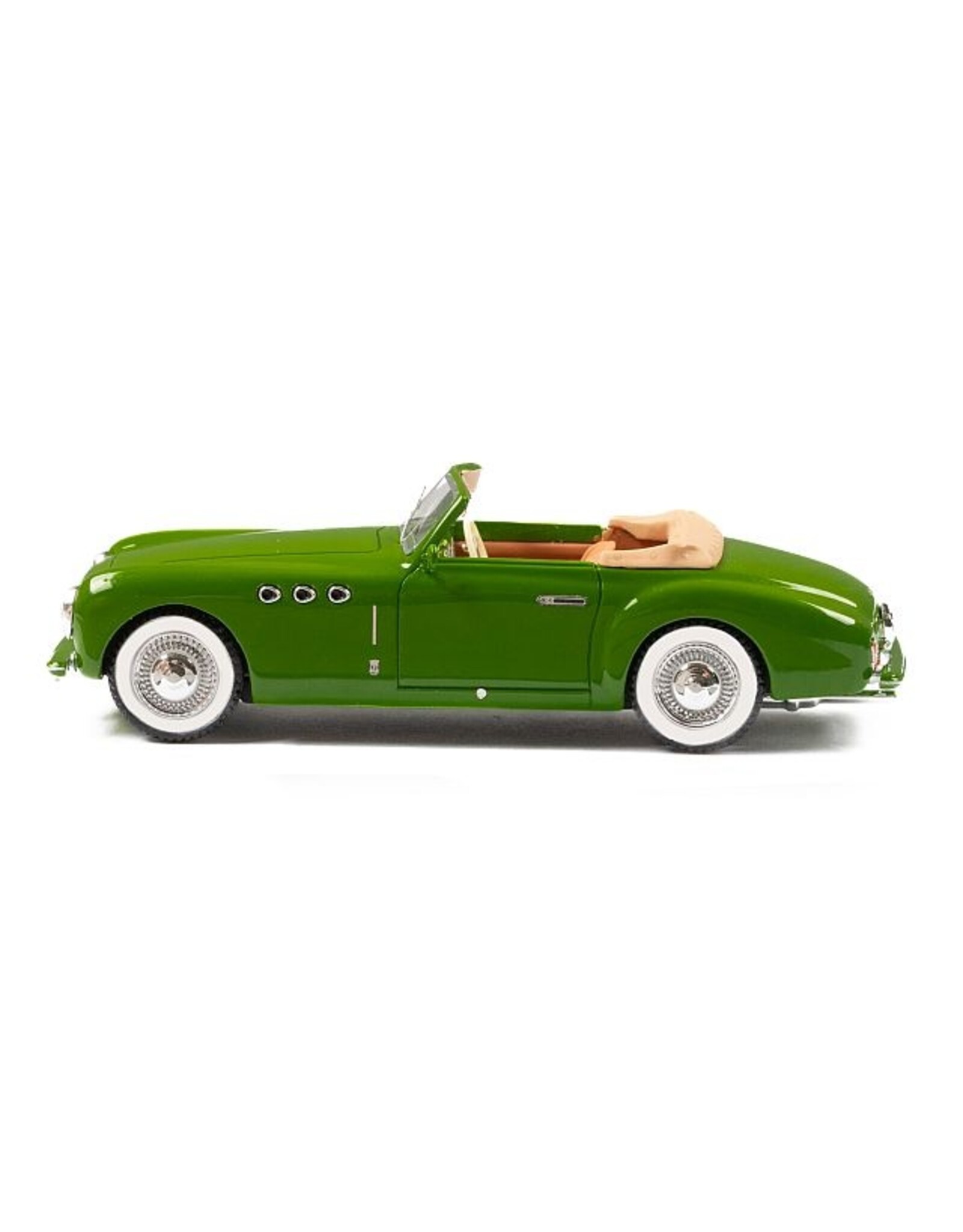 Cisitalia by Stabilimenti Farina Cisitalia 202 SMM(1947)cabriolet by Stabillimenti Farina(open roof)green