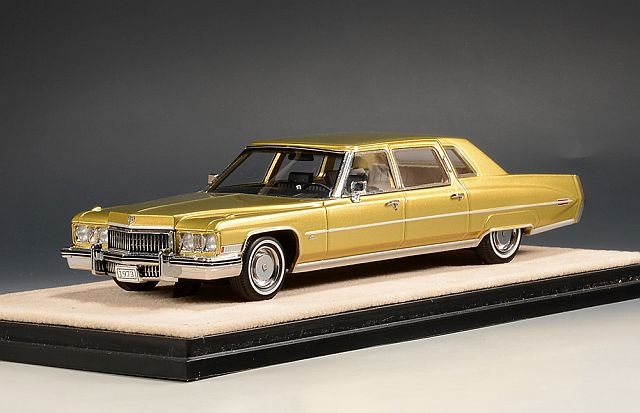 Art-Toys - Cadillac Fleetwood 75 Limousine(1973)Renaissance gold poly