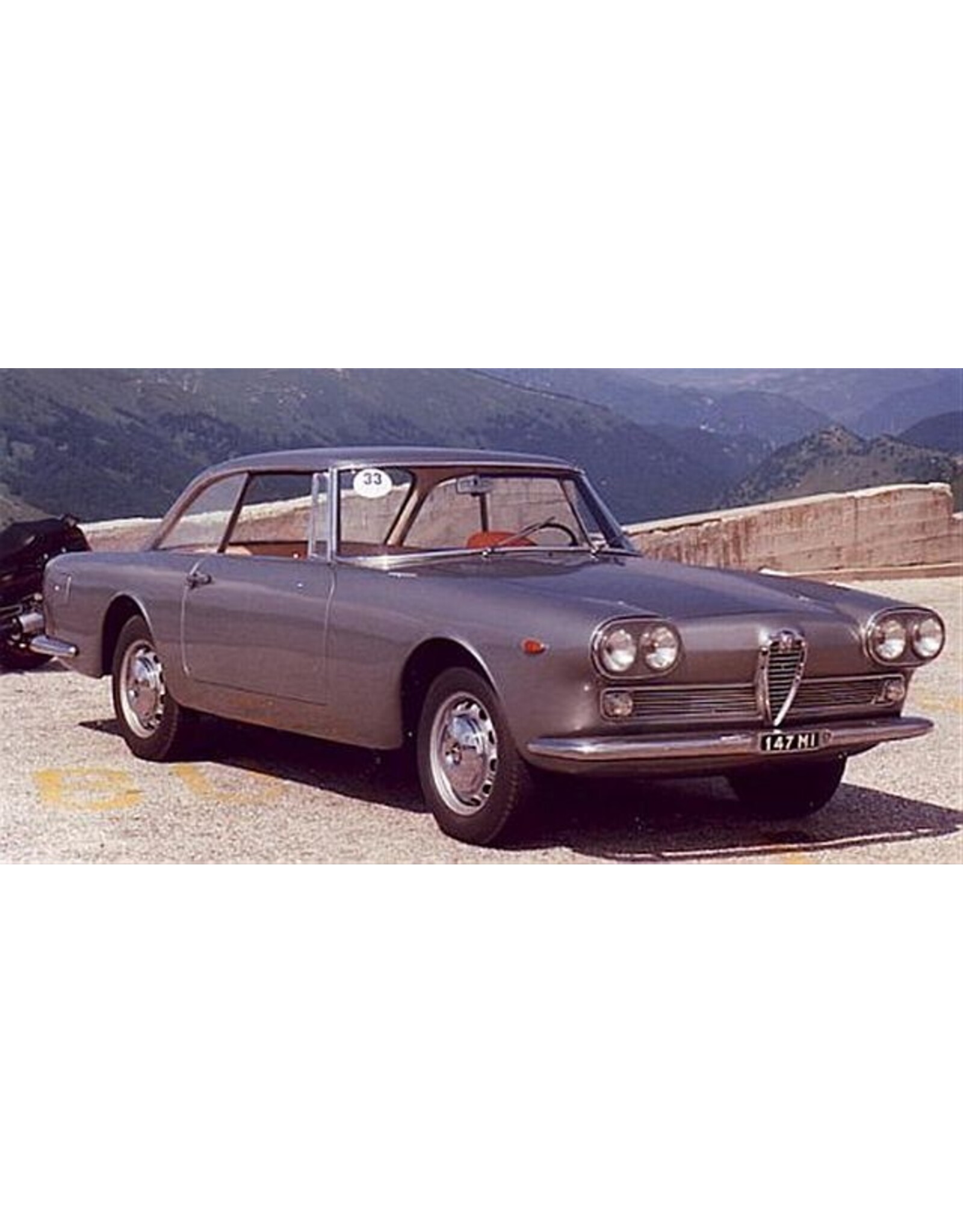 Alfa Romeo by Touring Alfa Romeo 2000 Praho Touring(1960)grey