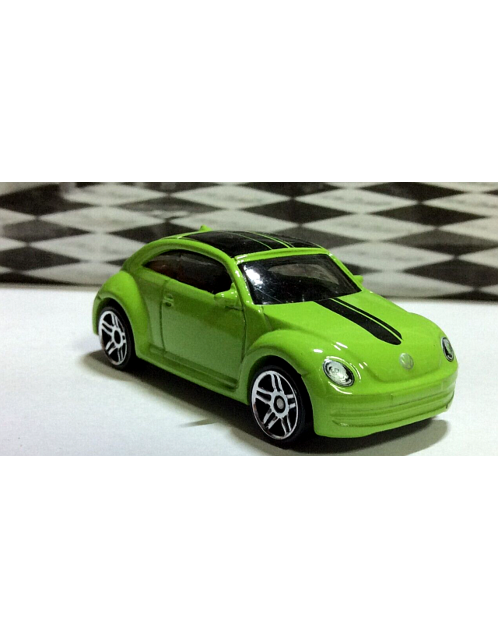 Volkswagen Volkswagen New Beetle(2012)light green/black striping