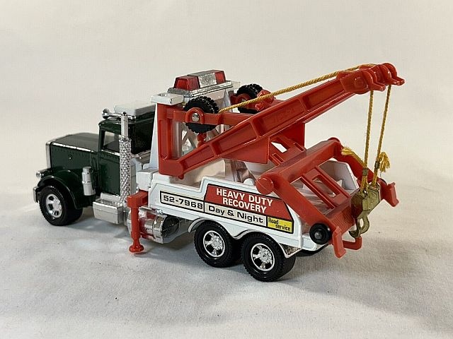 Art-Toys - Peterbilt Heavy Duty Recovery Wrecker(1978)
