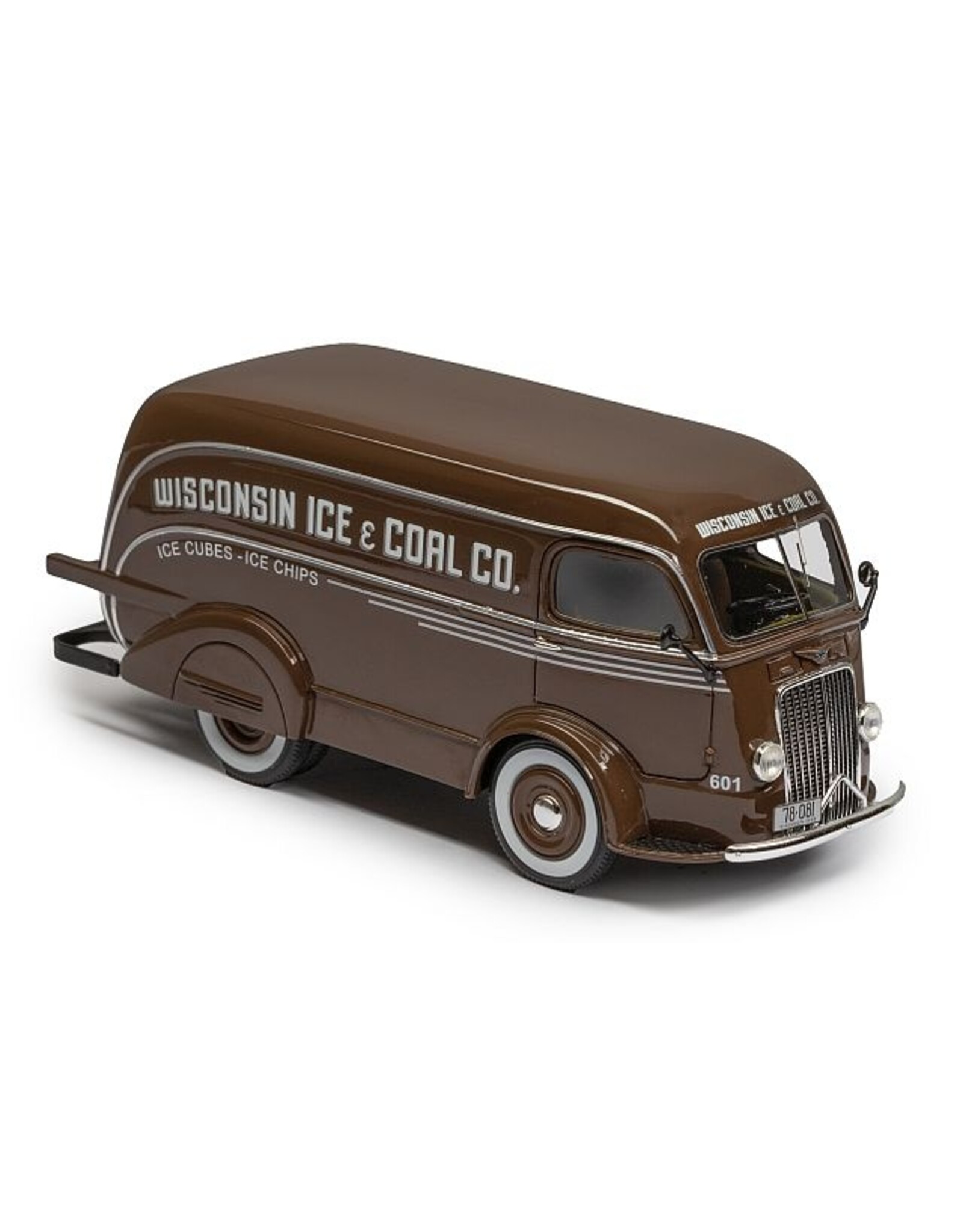 International Harvester International D-300(1938)Wisconsin Ice Co. Van No.601(brown)