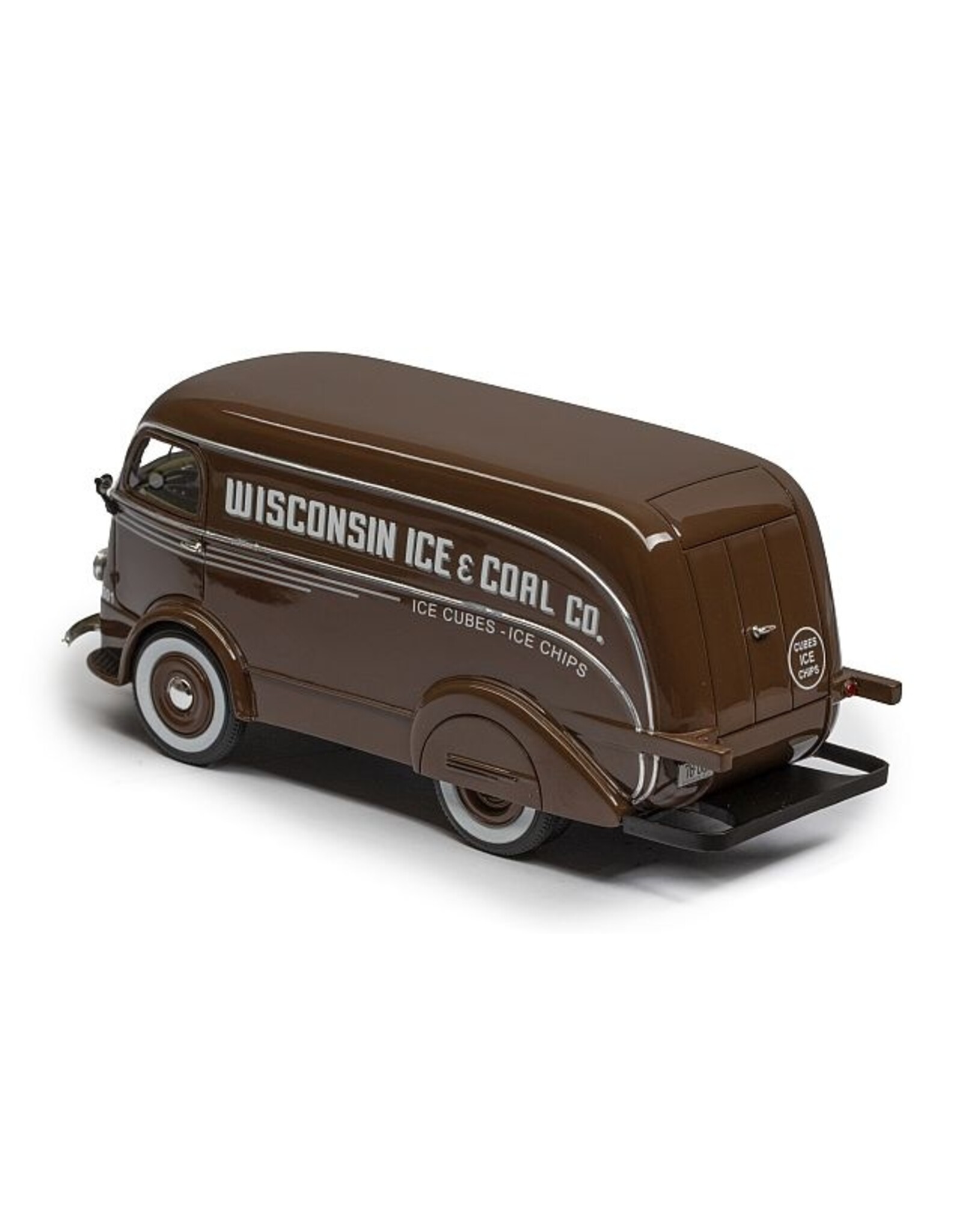 International Harvester International D-300(1938)Wisconsin Ice Co. Van No.601(brown)