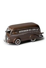 International Harvester International D-300(1938)Wisconsin Ice Co. Van No.600(brown)