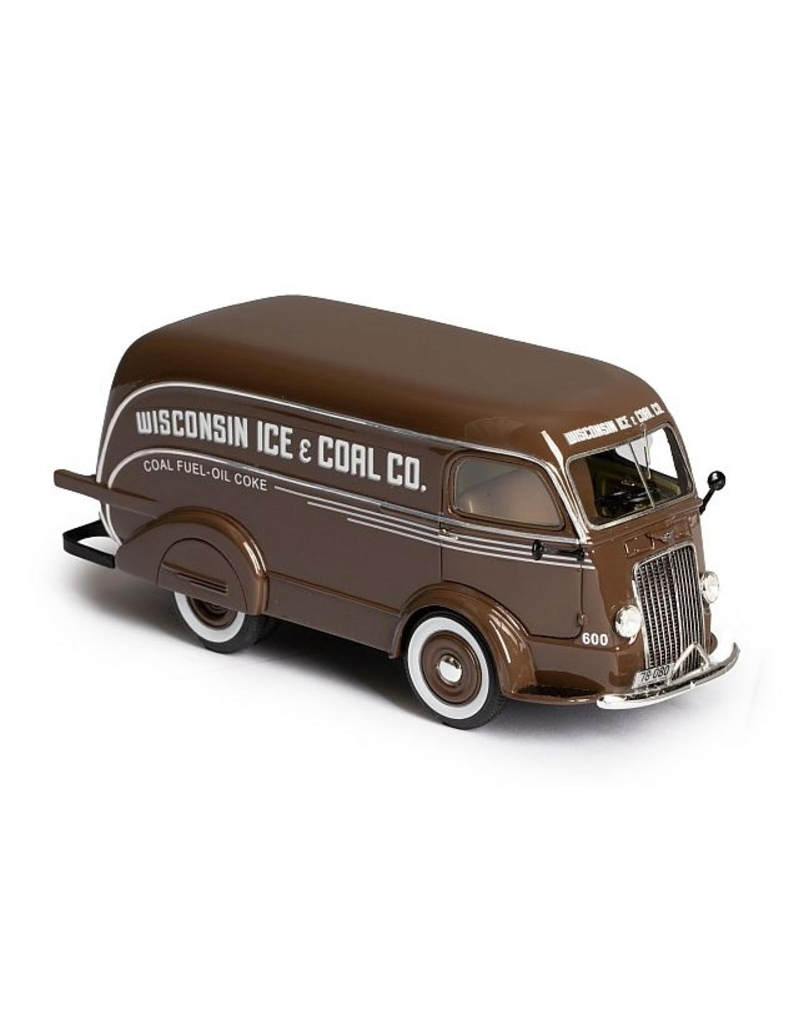 International Harvester International D-300(1938)Wisconsin Ice Co. Van No.600(brown)