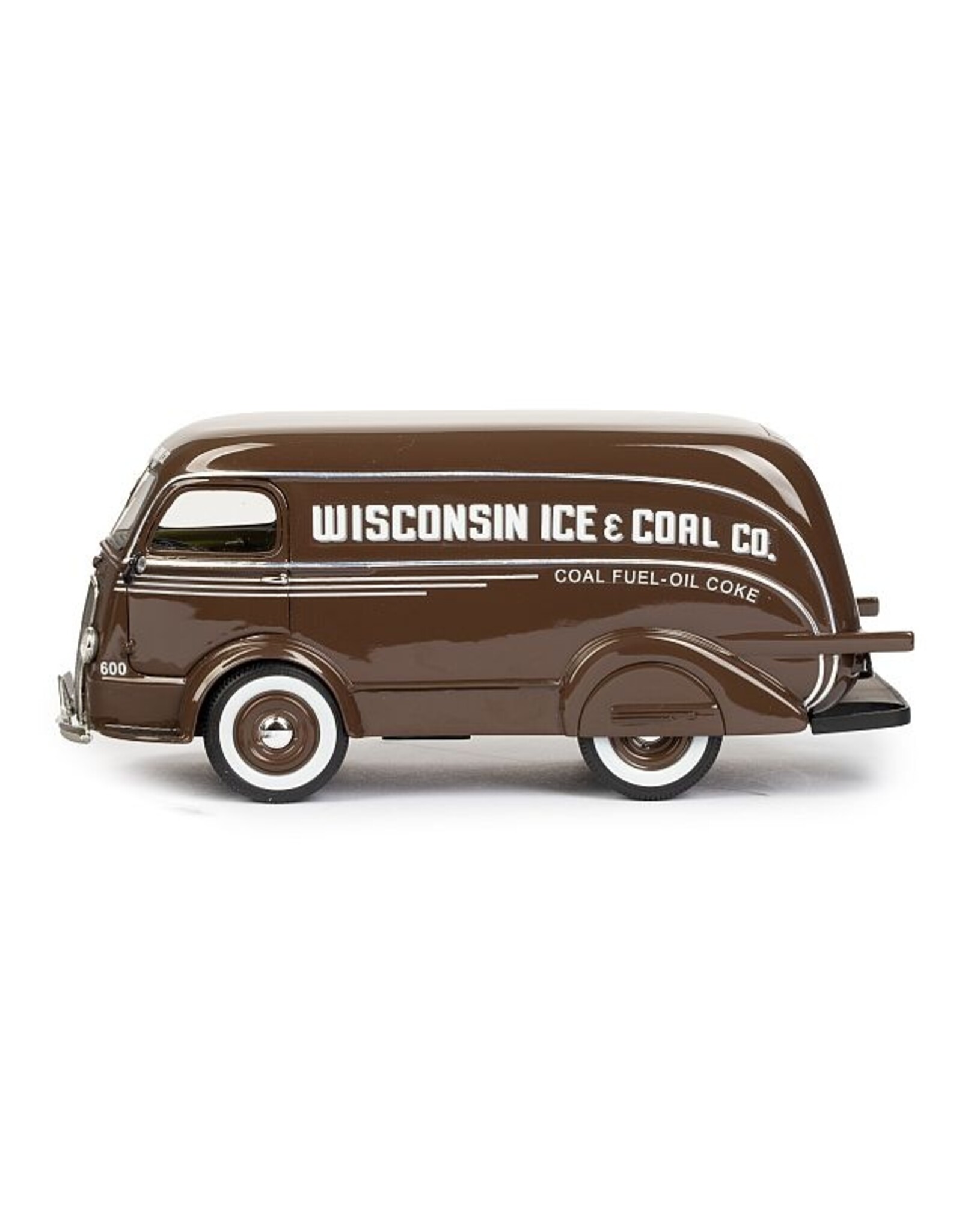 International Harvester International D-300(1938)Wisconsin Ice Co. Van No.600(brown)