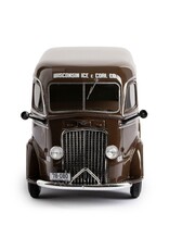 International Harvester International D-300(1938)Wisconsin Ice Co. Van No.600(brown)