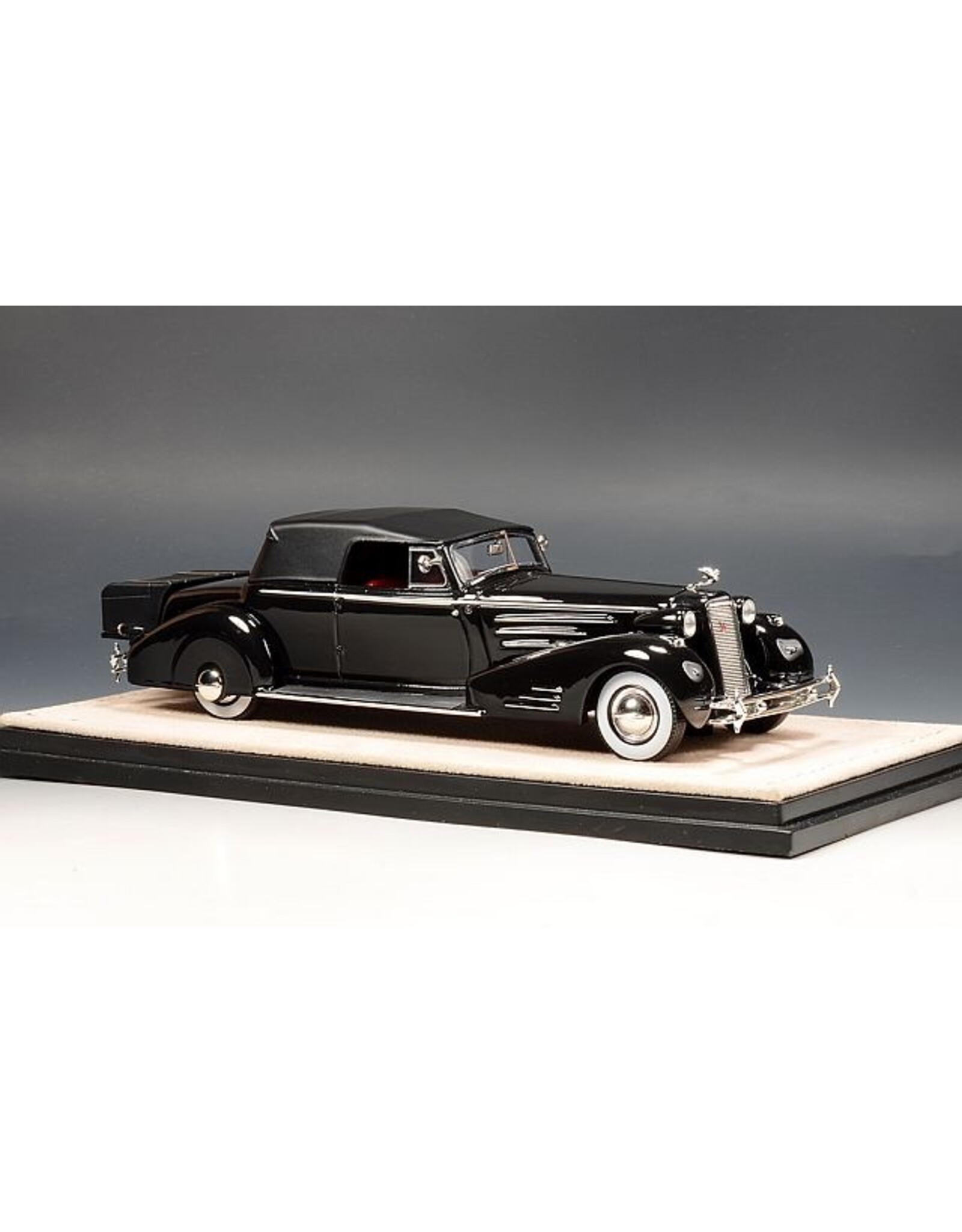 Cadillac by Fleetwood. Cadillac 452D V16 Victoria(1934)Convertible Coupe(closed roof)black