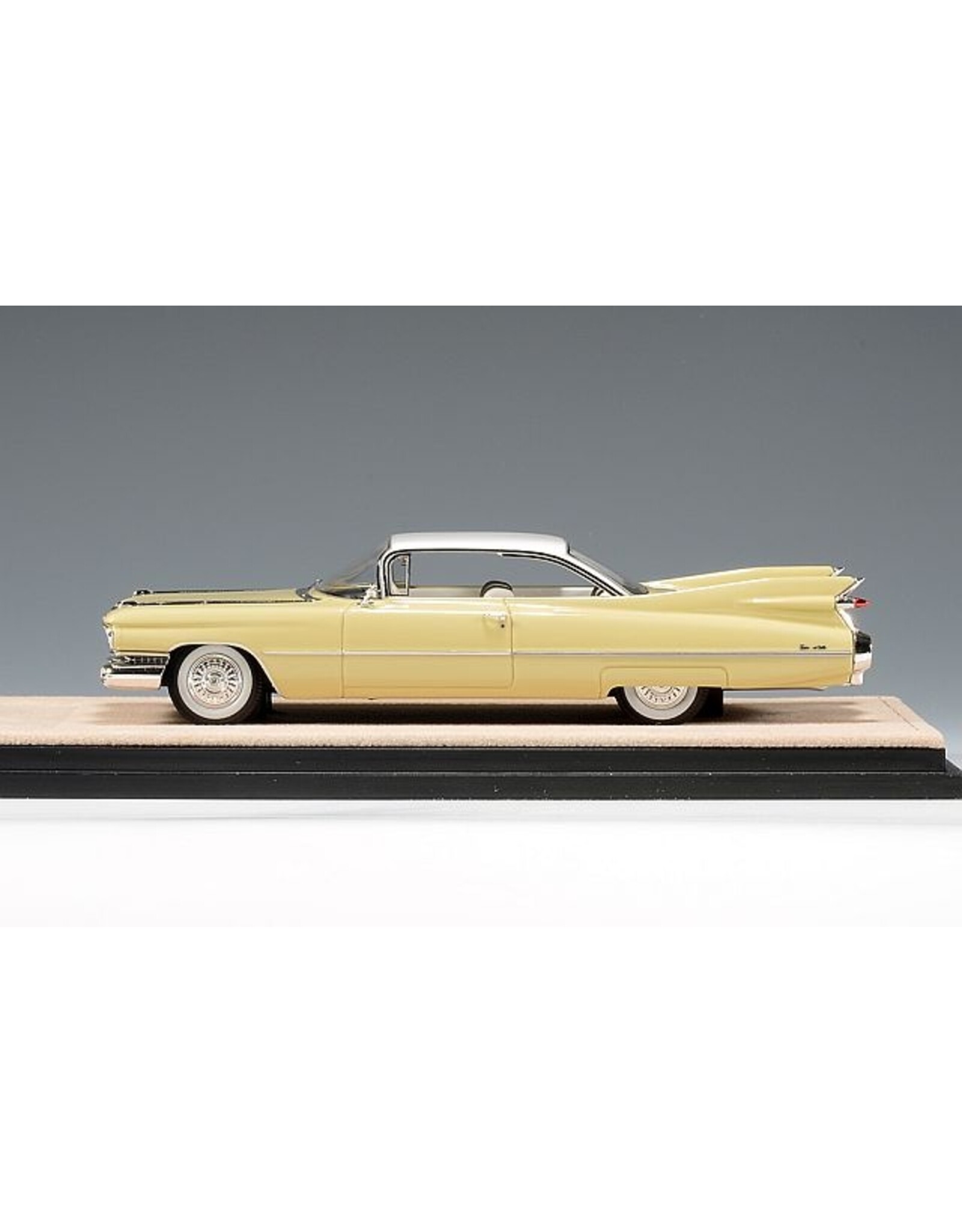 Cadillac(General Motors) Cadillac Coupe Deville(1959)Gotham gold
