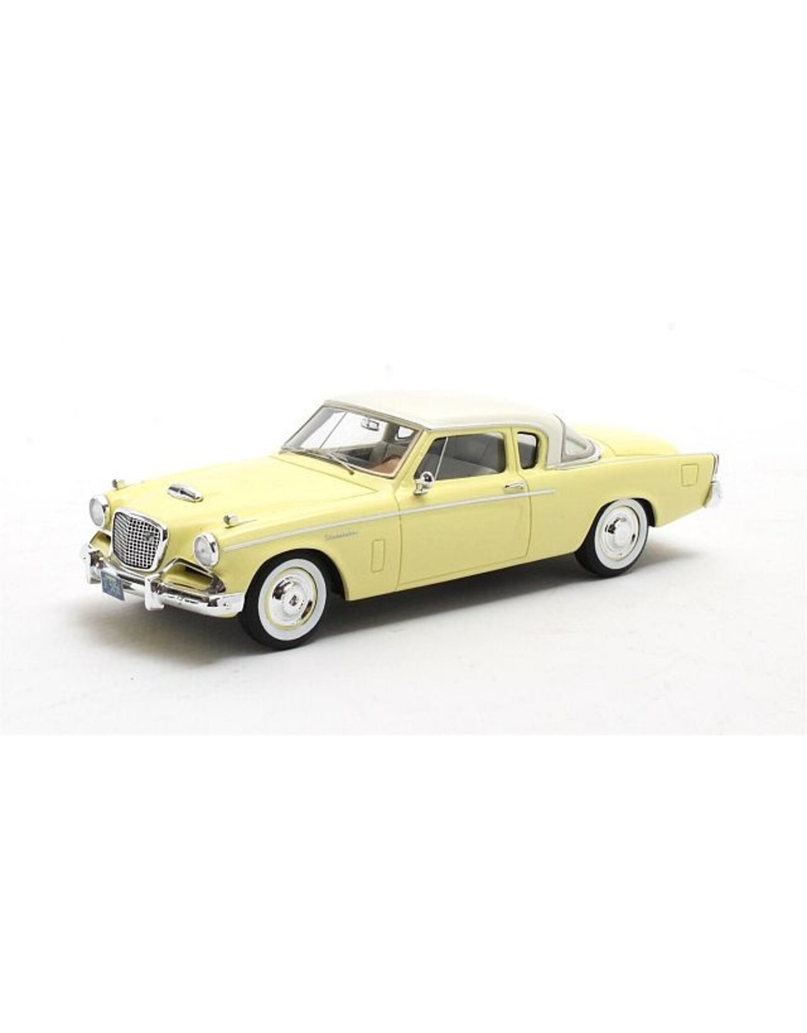 Studebaker Studebaker Power Hawk(1956)snowcap white/yellow stone