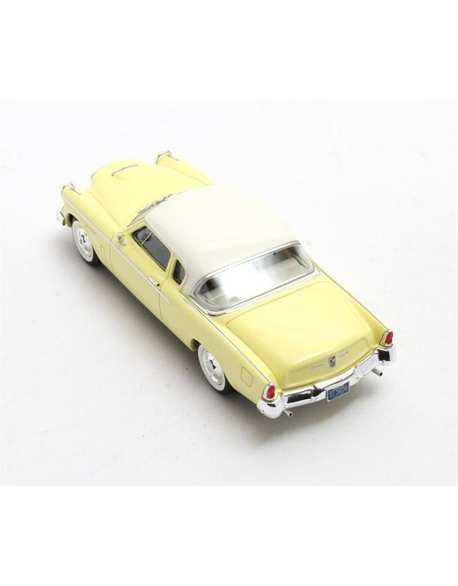 Studebaker Studebaker Power Hawk(1956)snowcap white/yellow stone