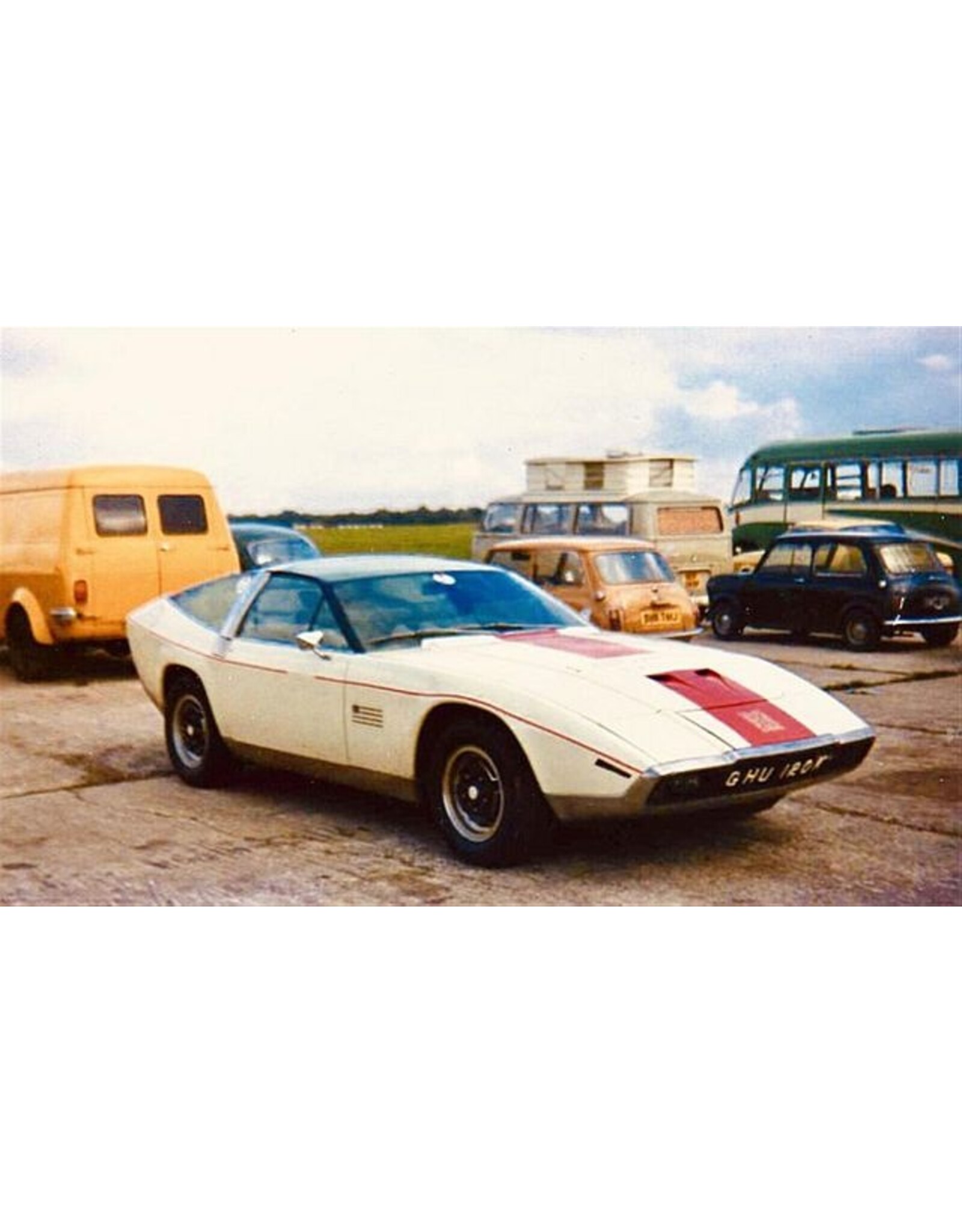 Aston Martin by Ogle Aston Martin DBS V8 "The Sotheby Special" by Ogle(1972)white