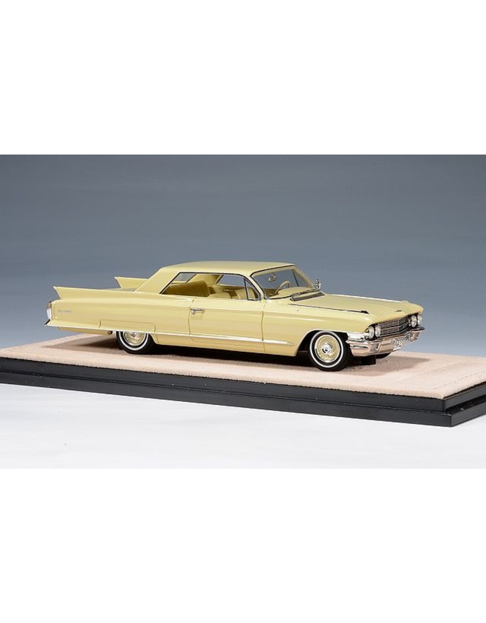 Cadillac(General Motors) Cadillac Coupe de Ville(1962)Maize