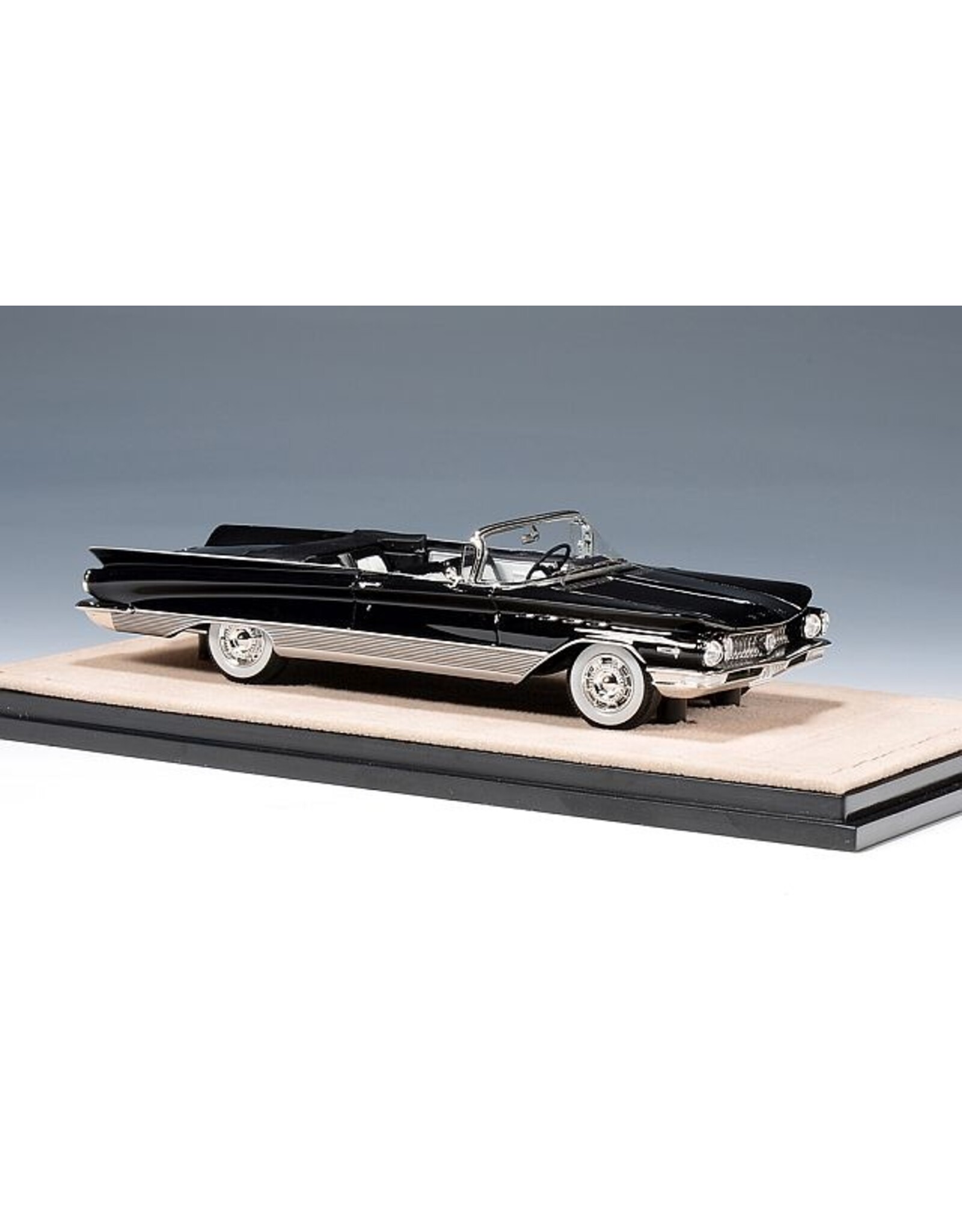 Buick Buick Electra 225 Convertible(1960)open roof(black)
