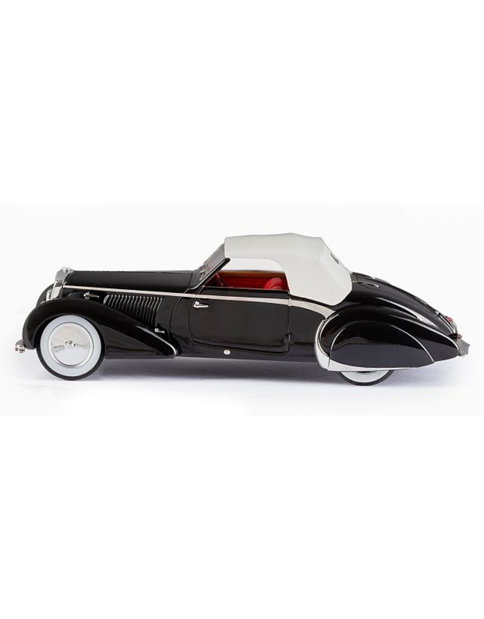 Delage by Letourneur & Marchand Delage D6-70 cabriolet by Letourneur & Marchand(1939)with side skirts/closed roof(black)
